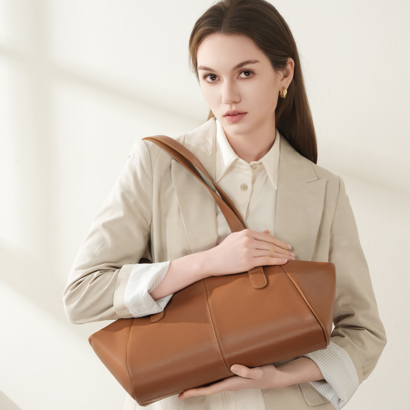 Premiun Leathaer Crossboday Bag 