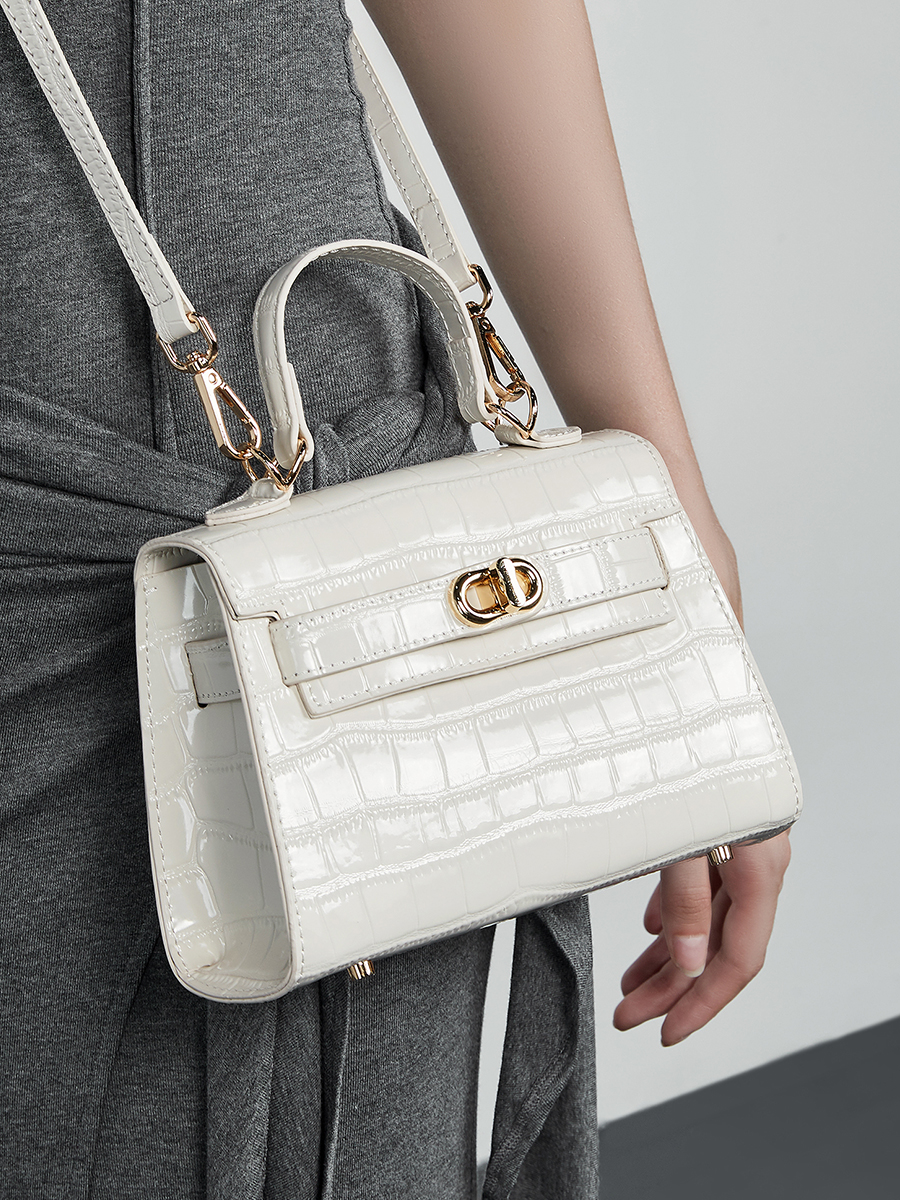 Elegant White Handbag