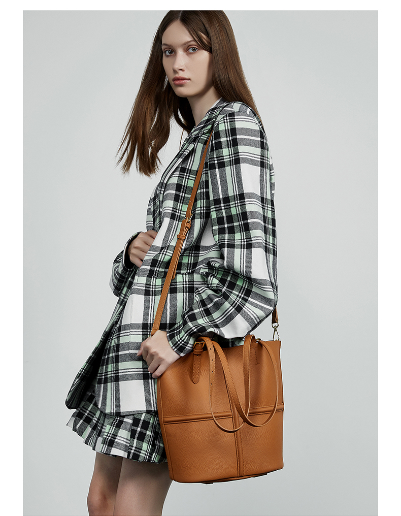 Elegant Black Handbag