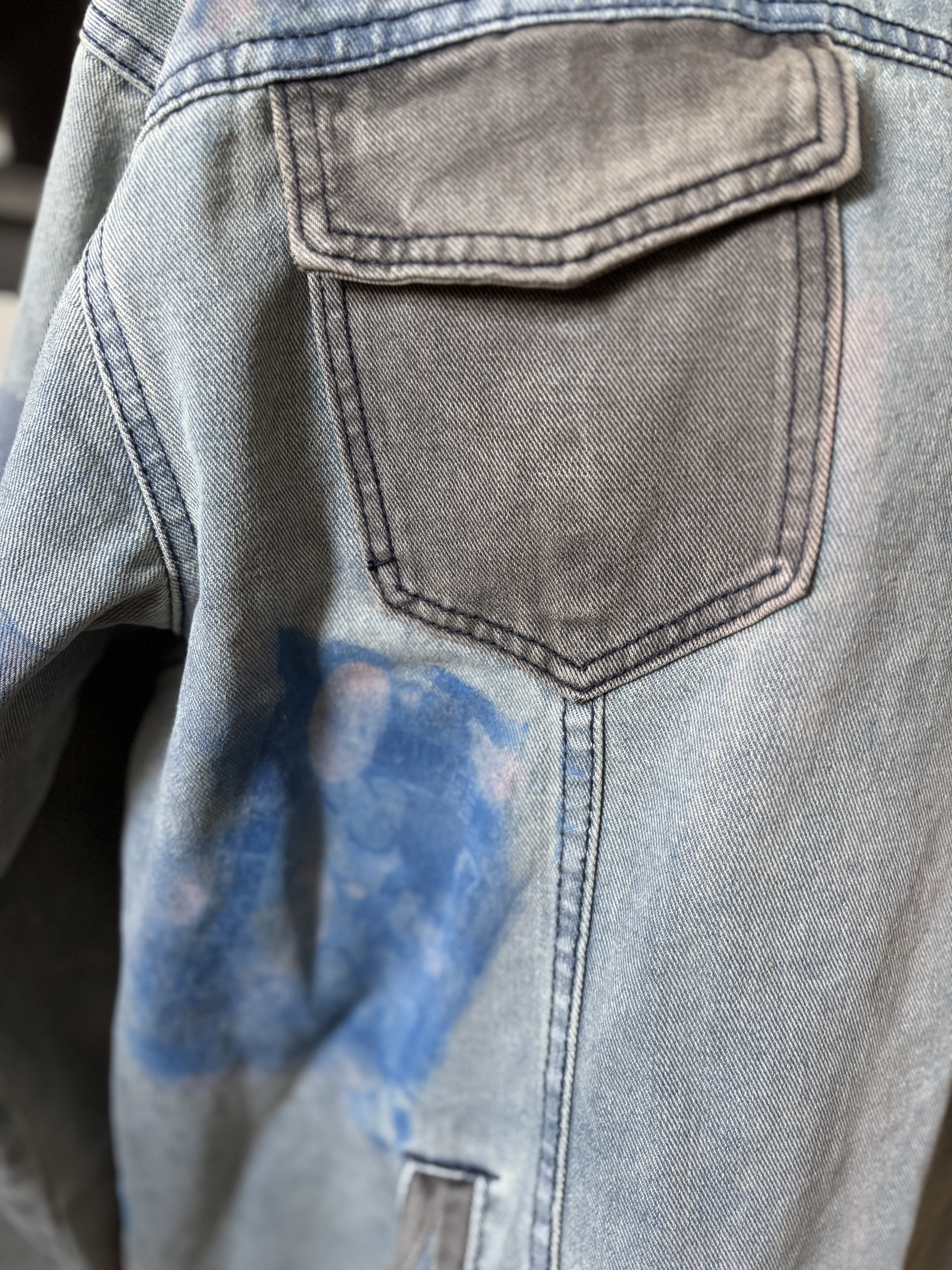 Sweat à capuche en jean
