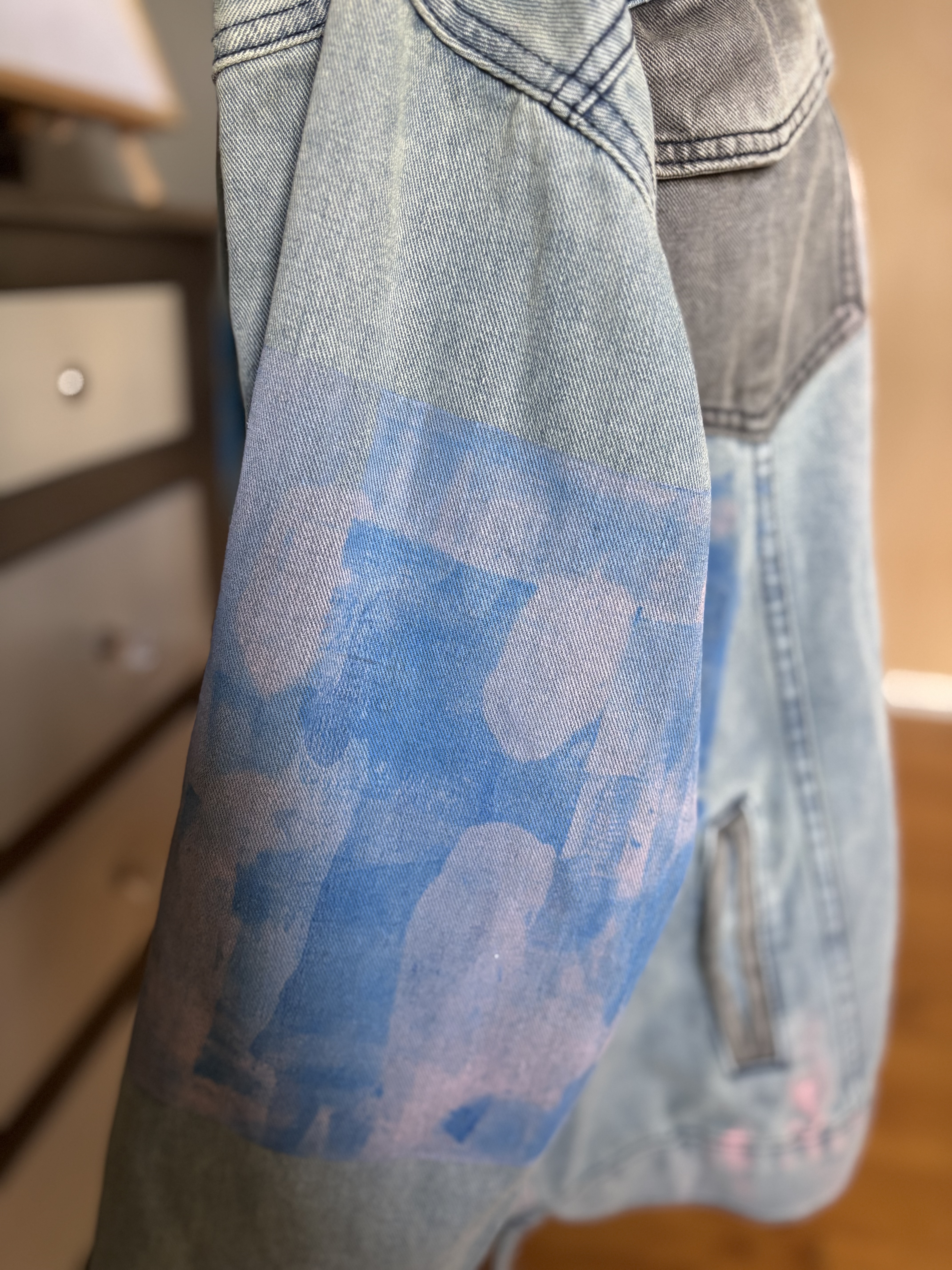 Sweat à capuche en jean