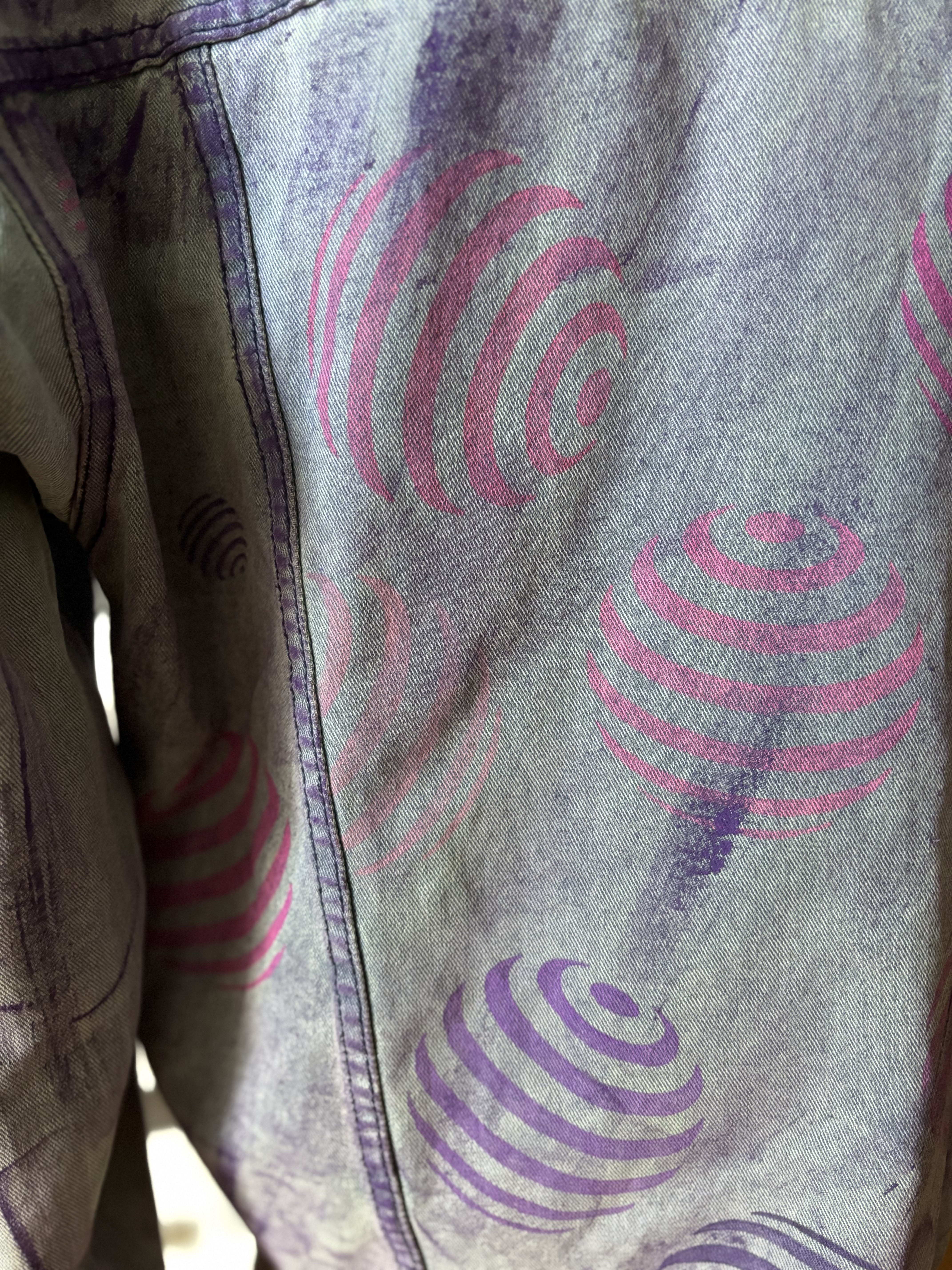 Sweat à capuche en jean