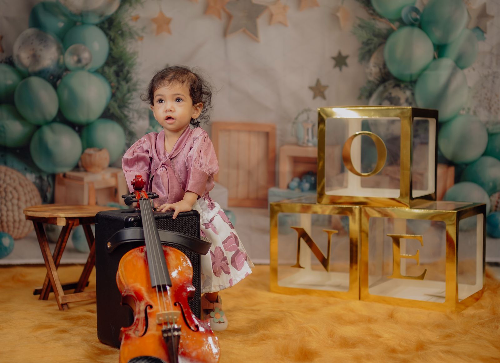 Green Ballon with One Box