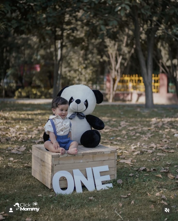 Wooden Box with One Font