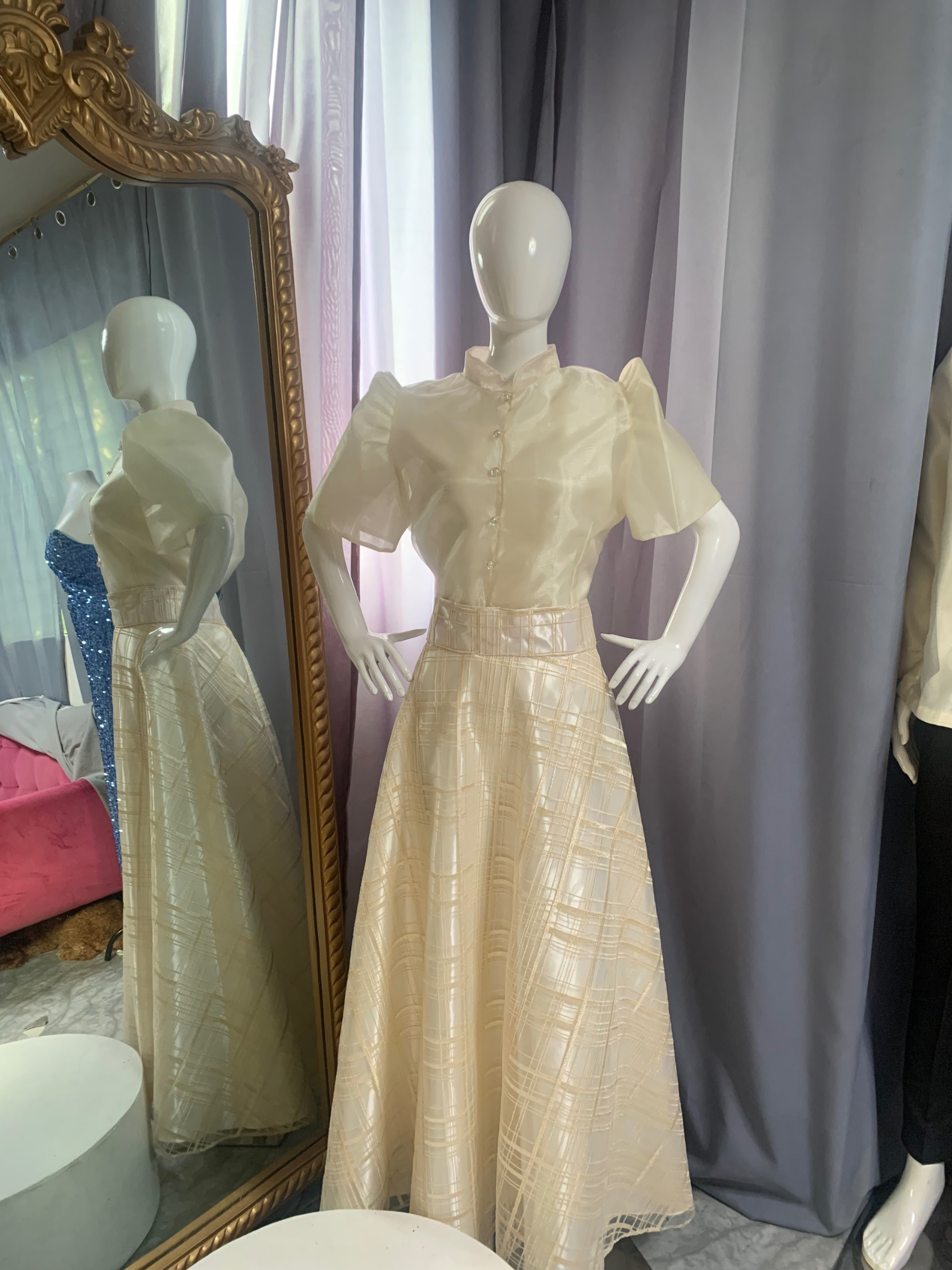 Wendy - Filipiniana