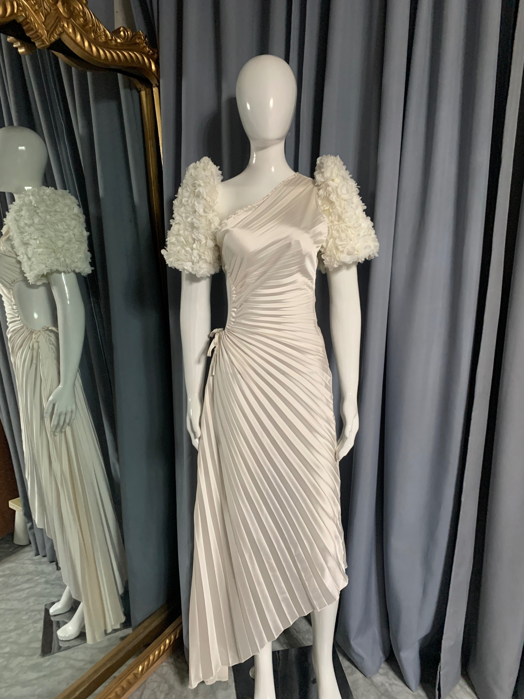 Caitlyn FIlipiniana Premium