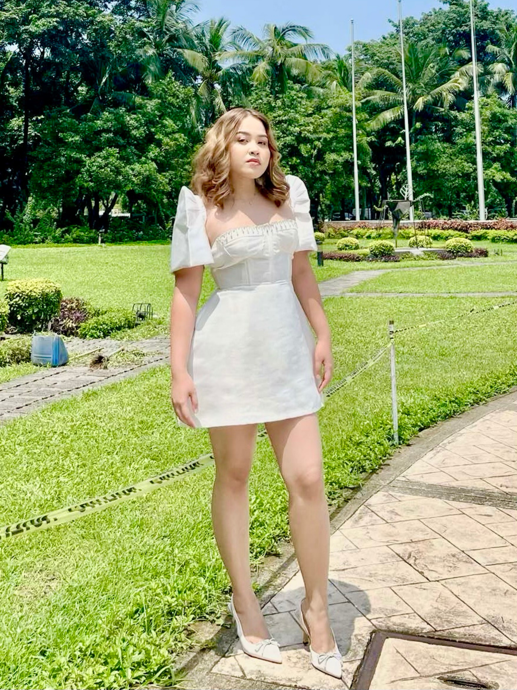  Ariana - Filipiniana