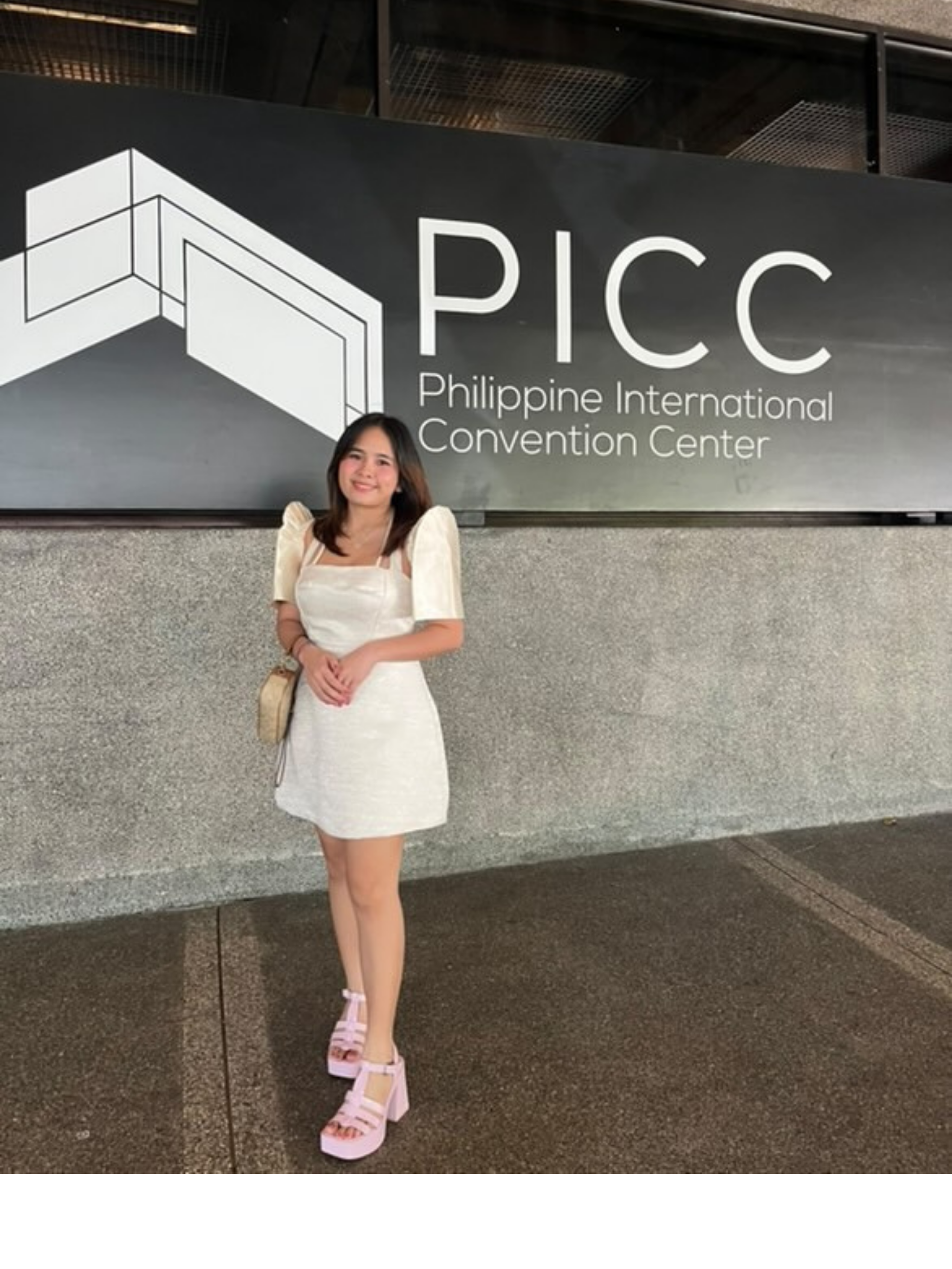 Francine FIlipiniana
