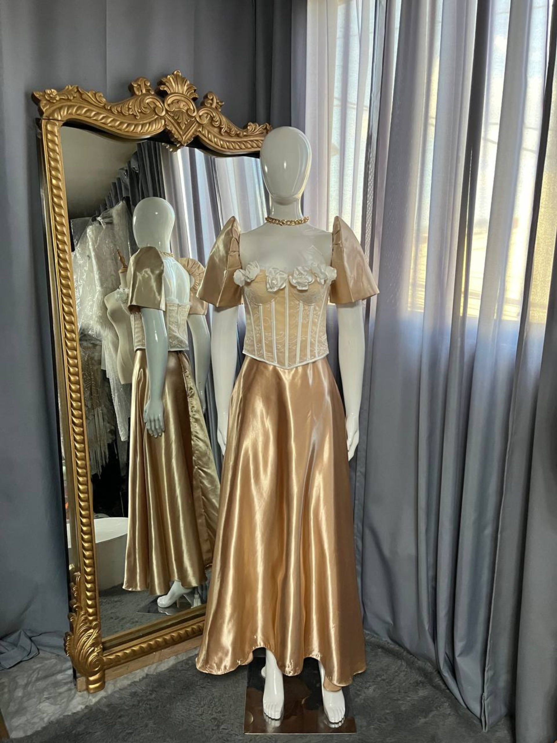 Noelle FIlipiniana