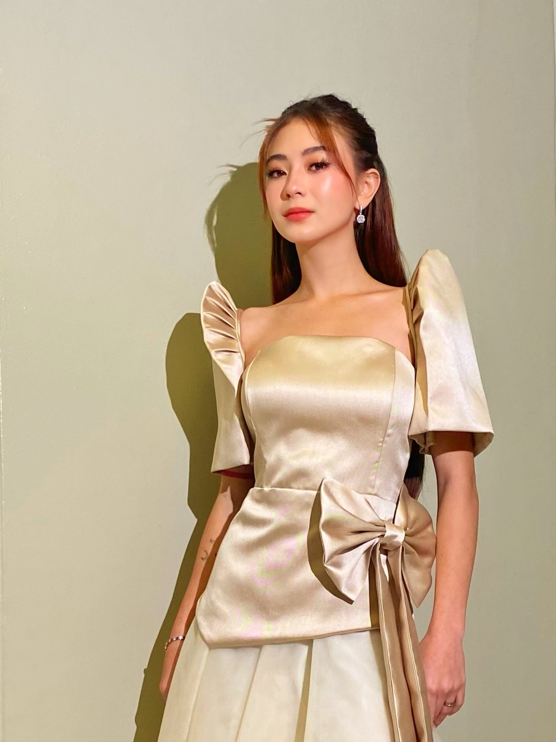Baker Filipiniana (Larger)