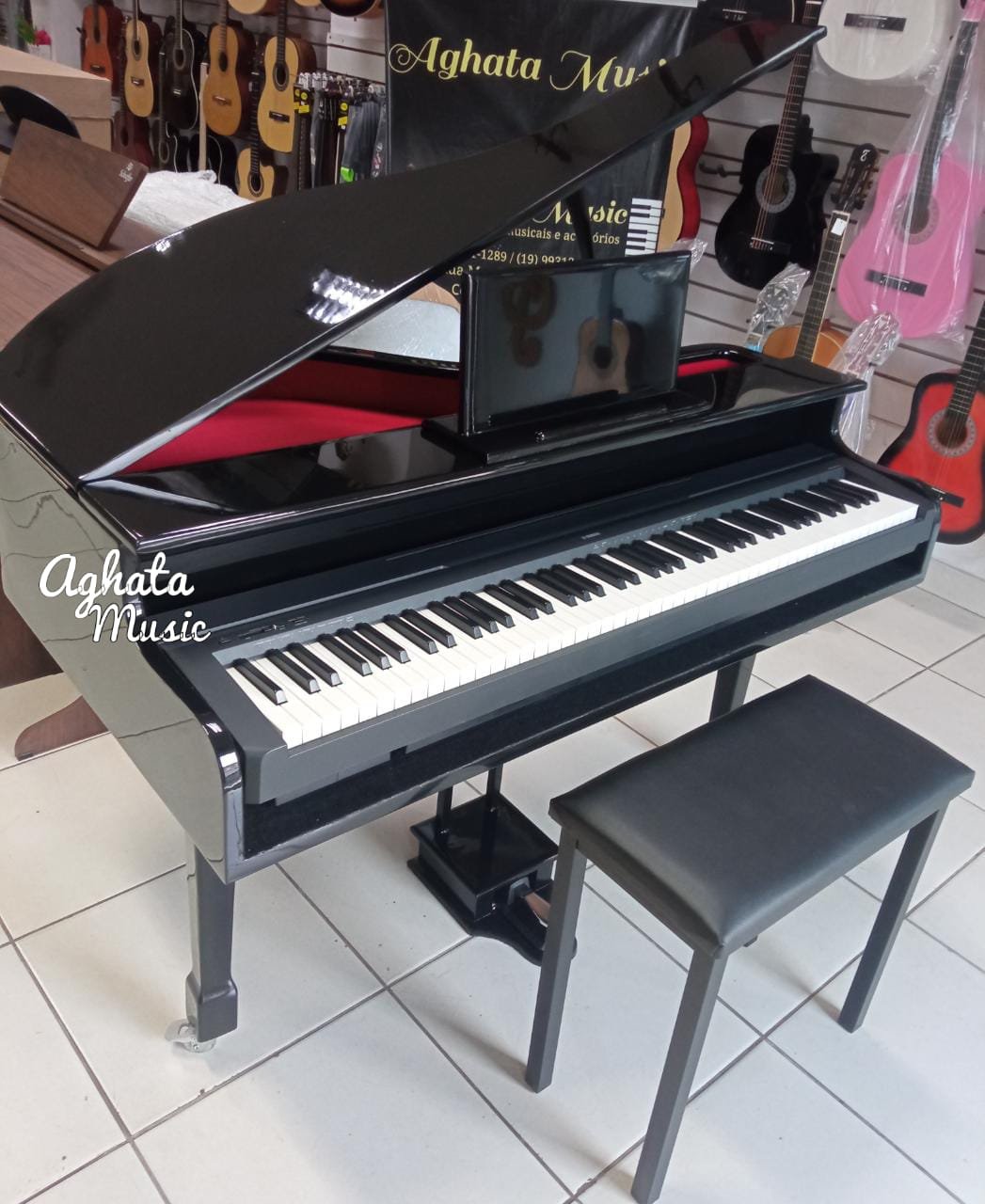 Piano Digital com cauda preto alto brilho Casio
