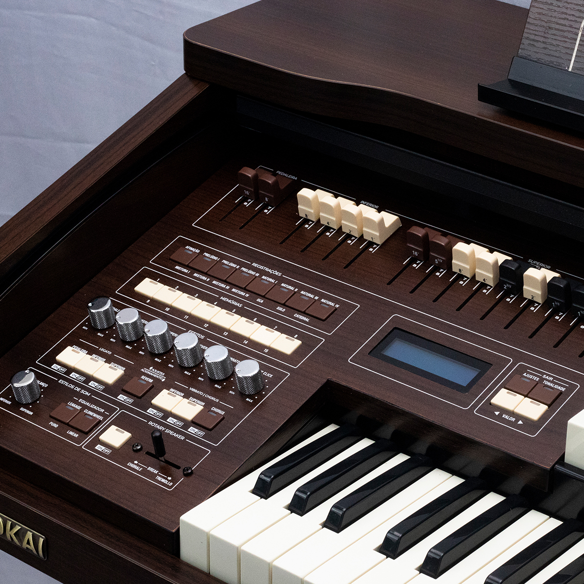 Órgão Eletrônico Tokai T1 Spinet Wengue Marrom