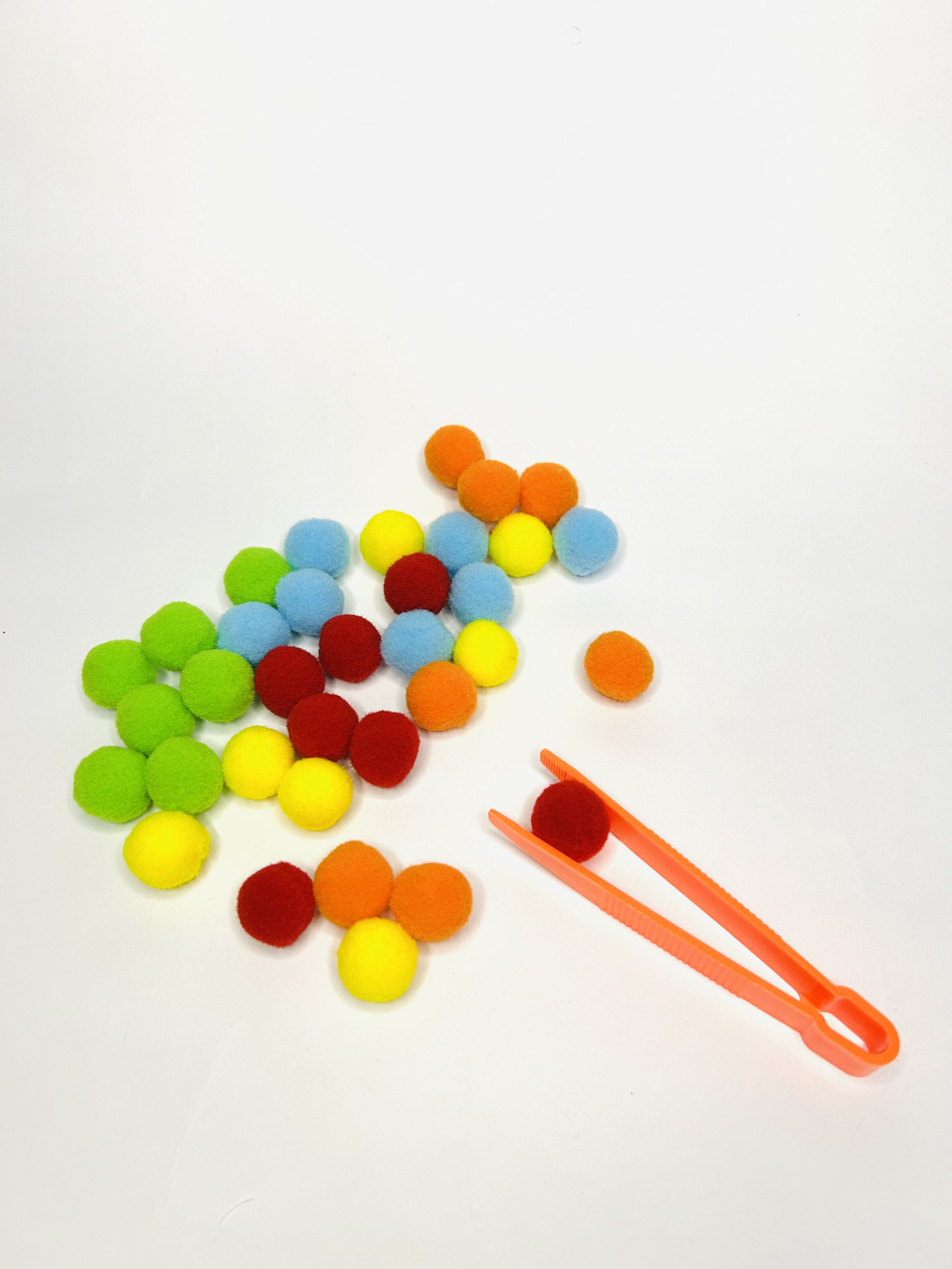 Pinça e Pompom