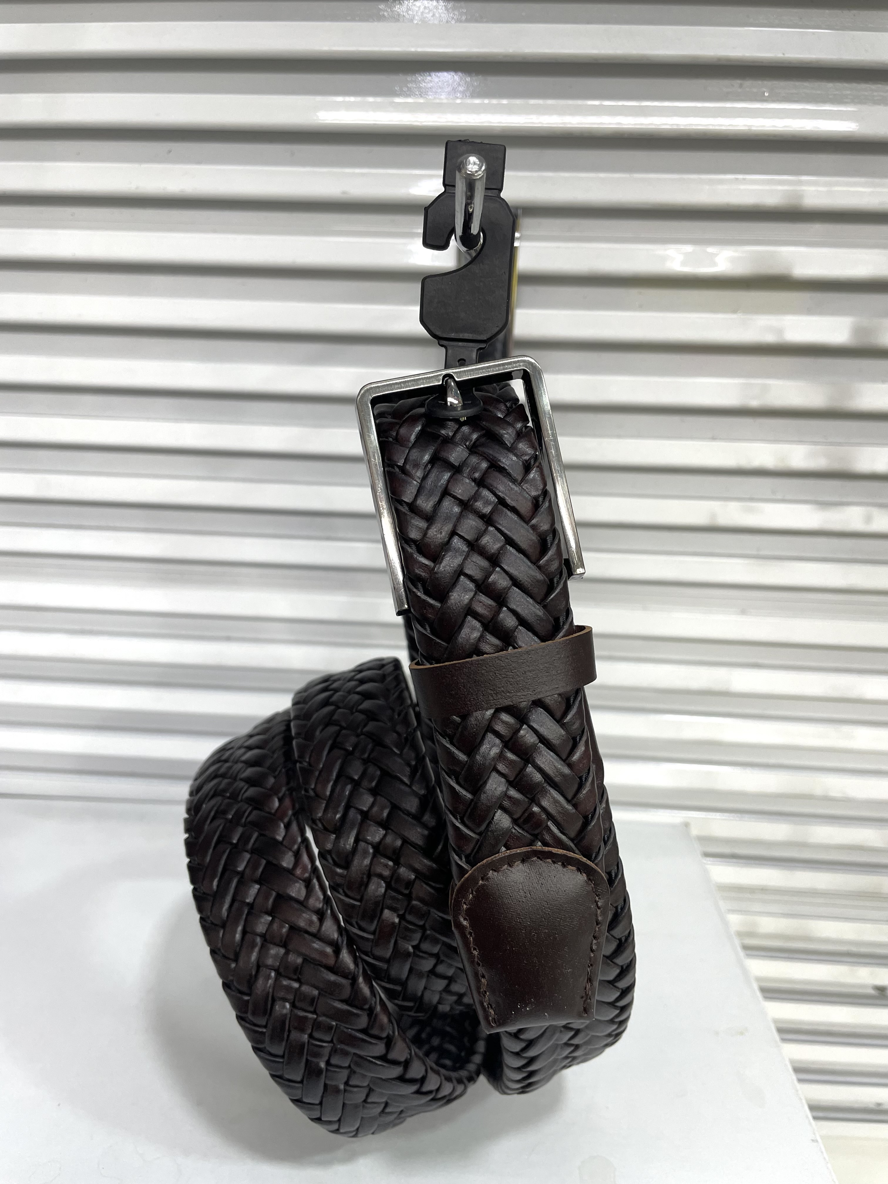 INTERWOVEN STRETCH