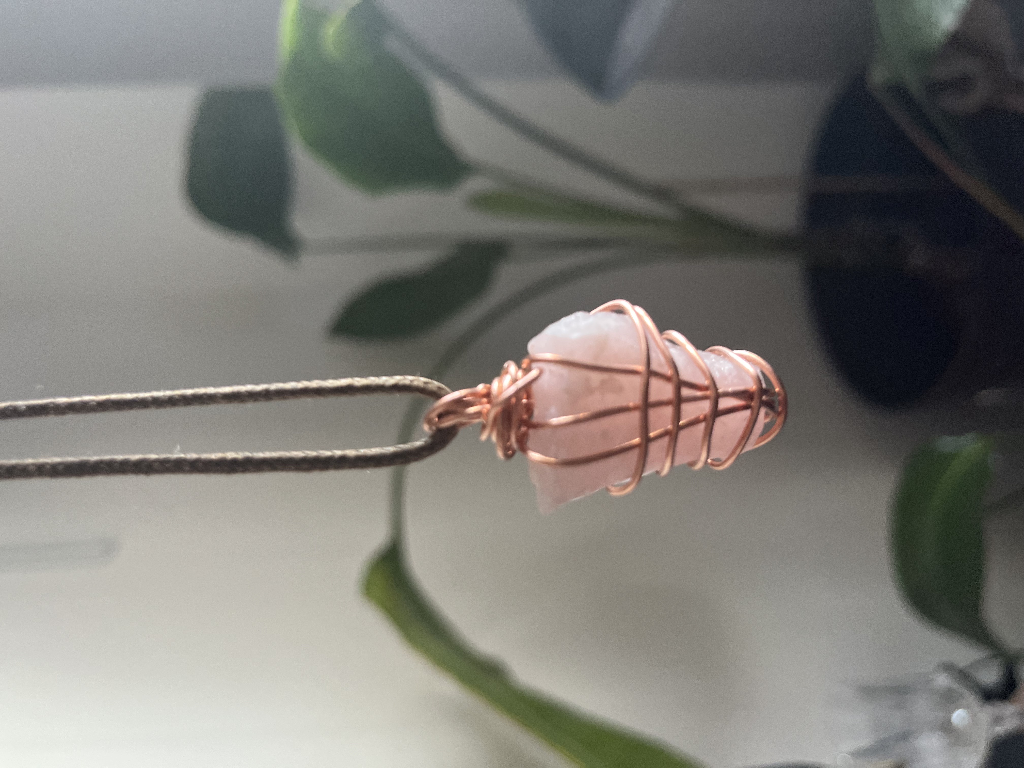 Rose Quartz (Copper Wrapped)