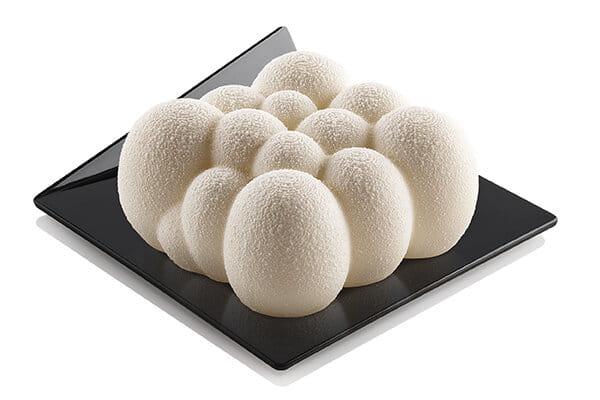 Kvadratinis plastikinis juodos spalvos 83x83mm padėkliukas desertui (25vnt)