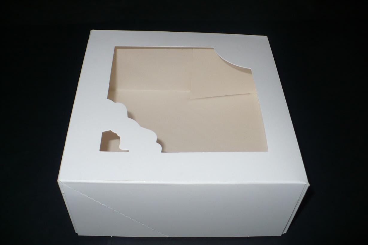 Balta dėžutė su langeliu 20x15x5cm (5vnt)