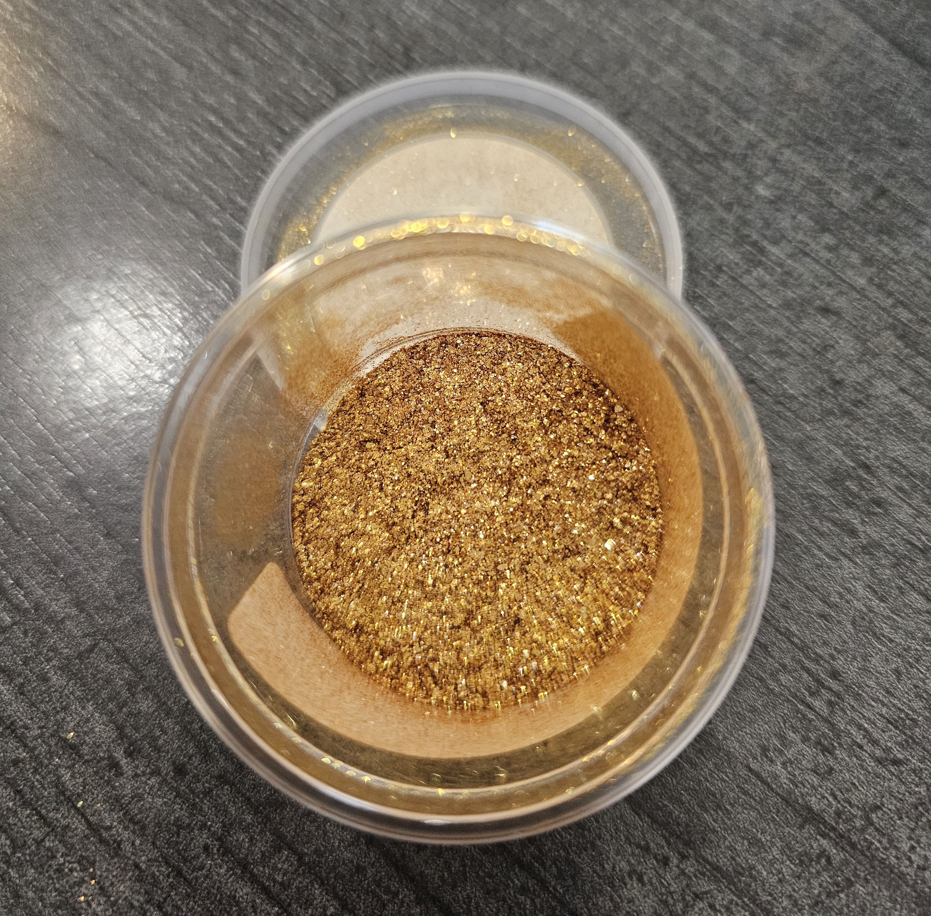 Dažai Irija žėrintis aukso spalvos blizgutis  milteliai  2g.