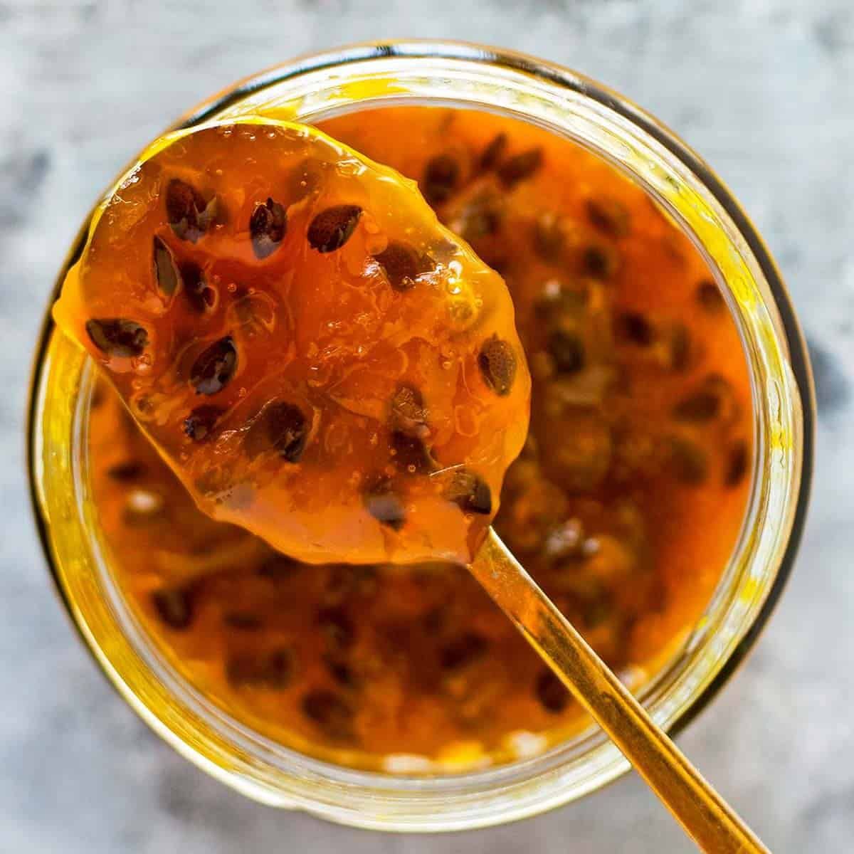 Pasiflorų pasta (75%) su sėklomis