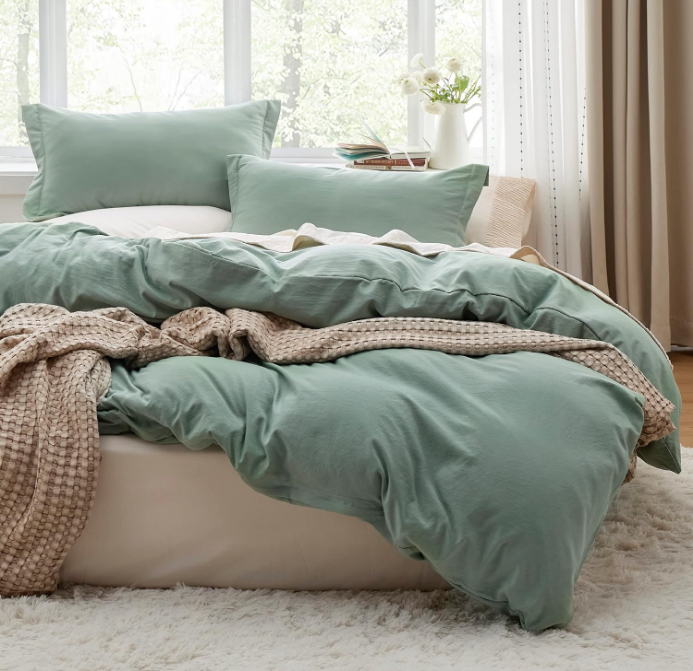 Sage Green Duvet Cover Queen Size - Soft Prewashed Queen Duvet Cover Set, 3 Pieces, 1 Duvet Cover 90x90 Inches with Zipper Closure and 2 Pillow Shams, Comforter Not Included