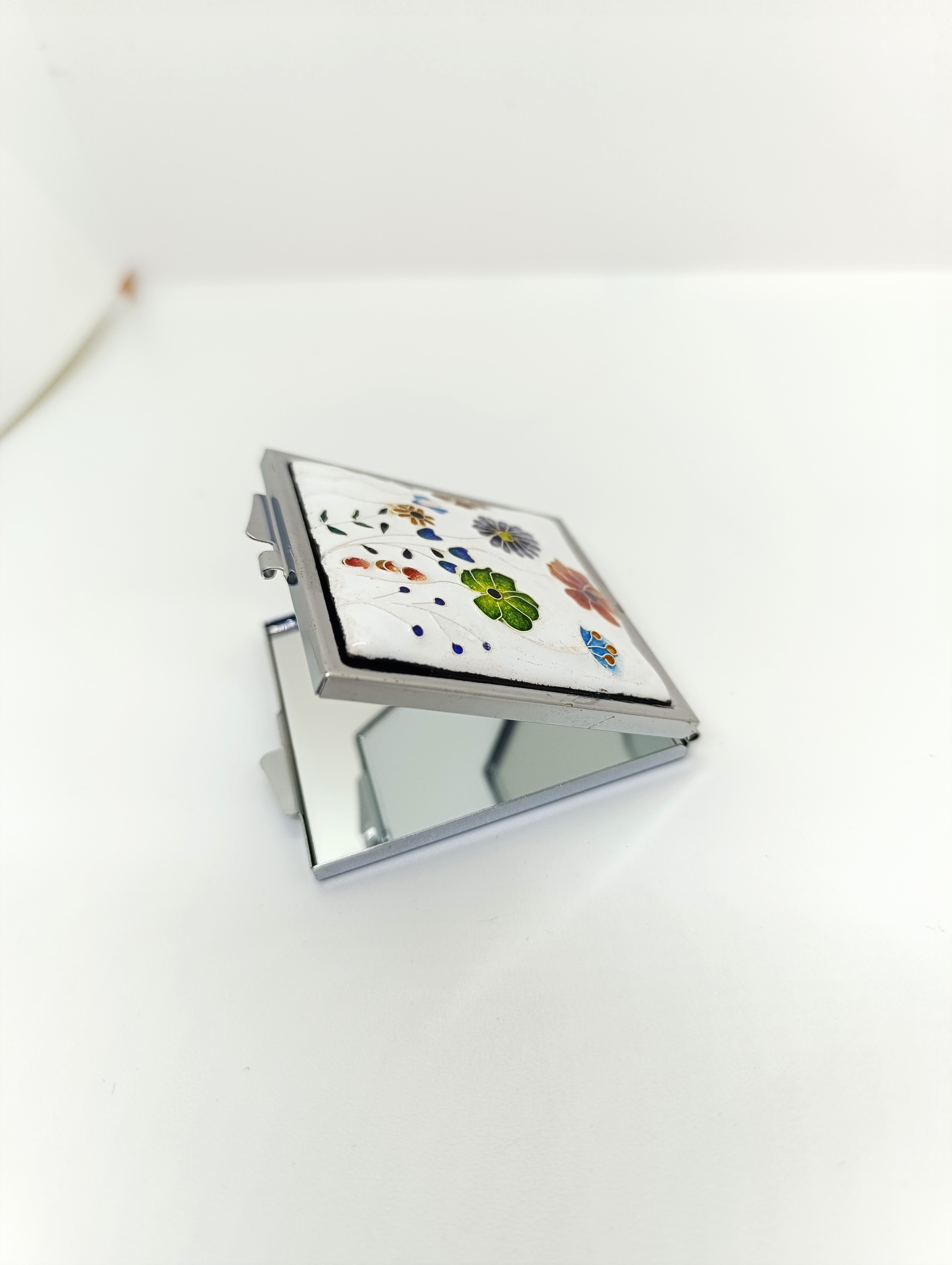 Miroir fleuri