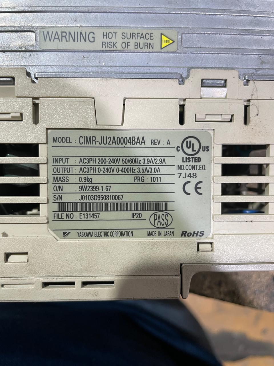 Variador Yaskawa J1000 de 0.75kW