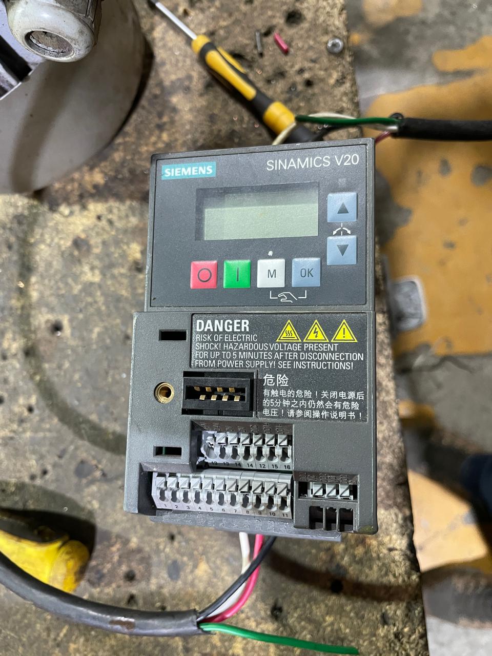 Variador de frecuencia Siemens 0.75kW