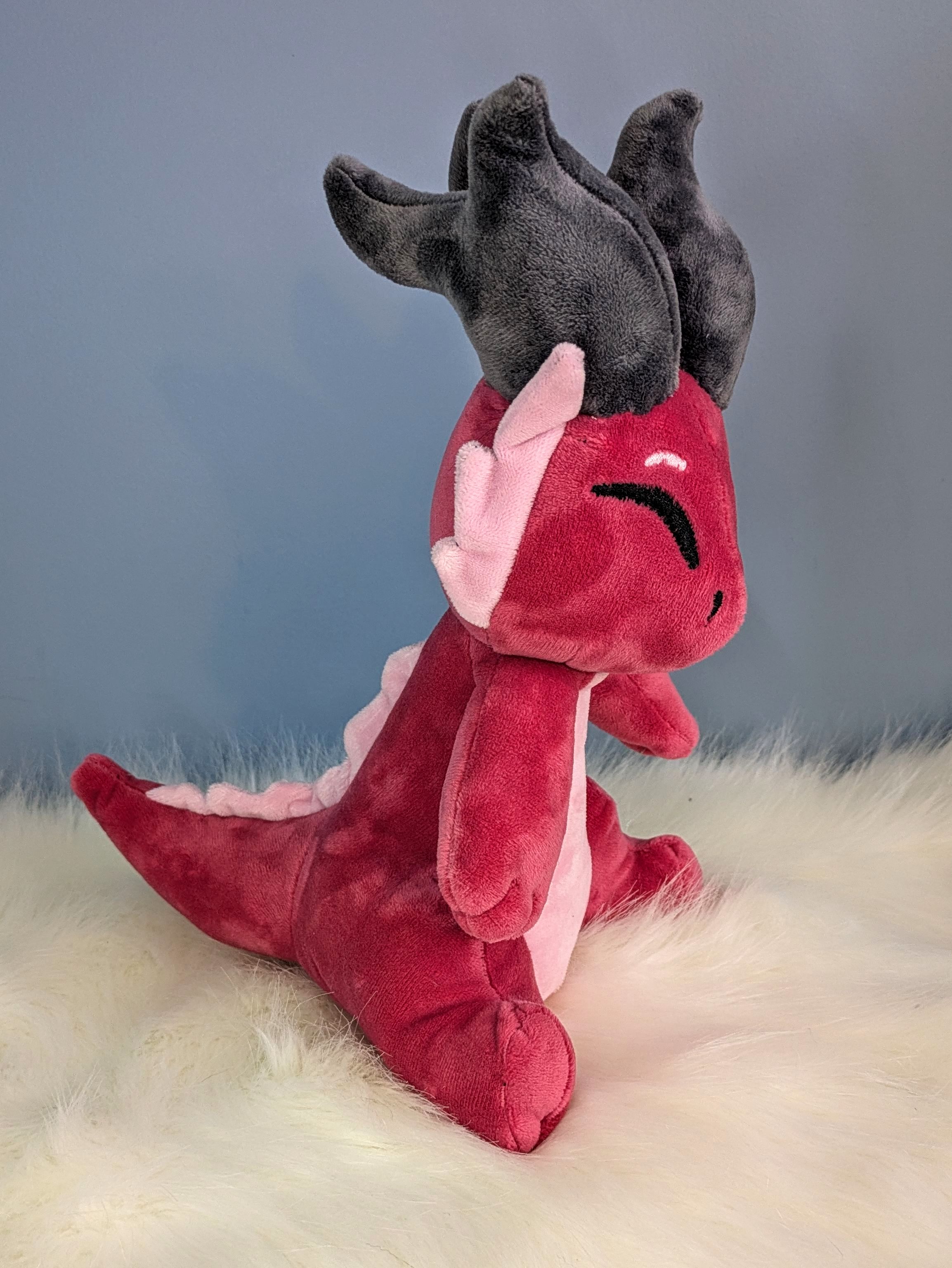 Peluche Dragon assis Rose 