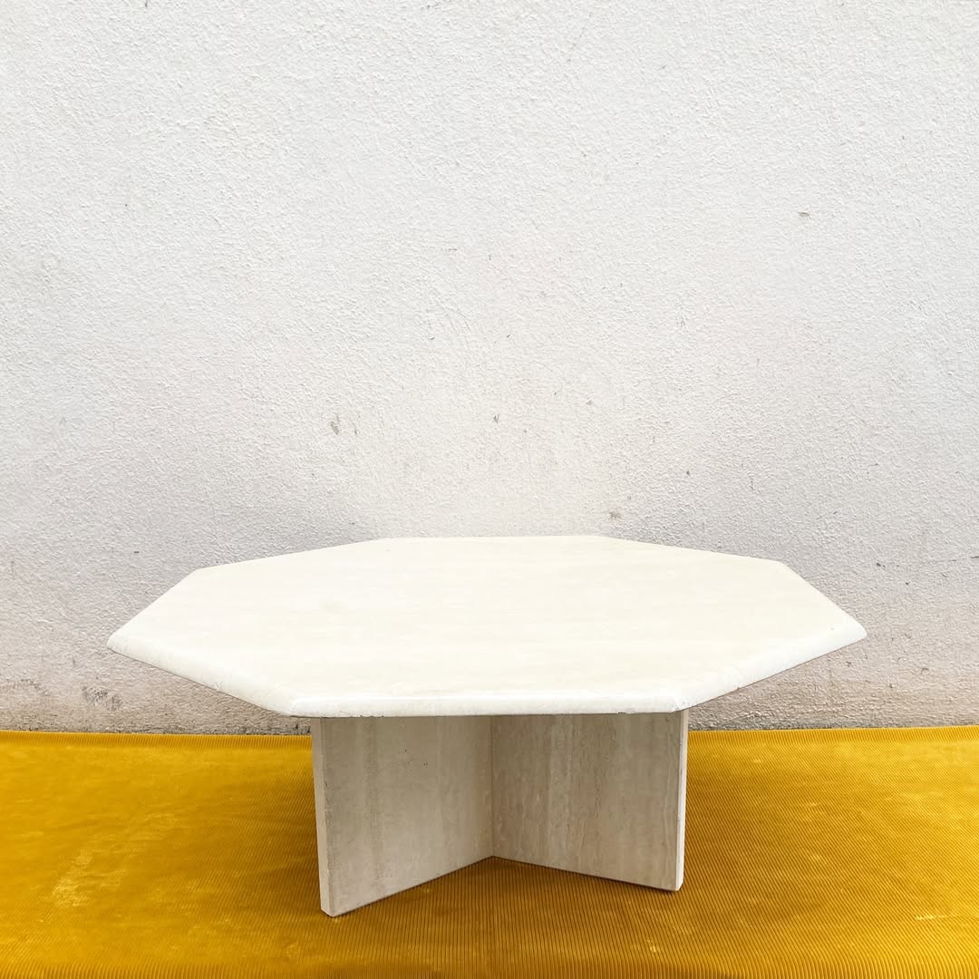 Table basse octogonale en travertin 