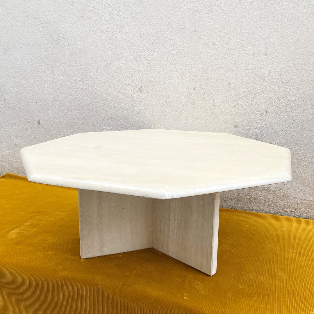 Table basse octogonale en travertin 