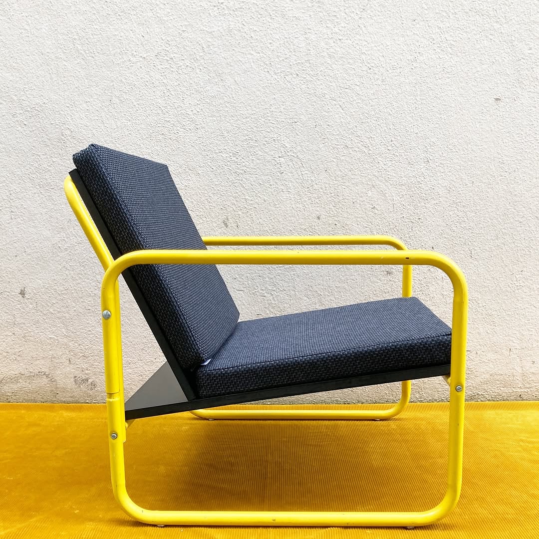 Fauteuil tubulaire RQ3, jaune et noir, par Chassor