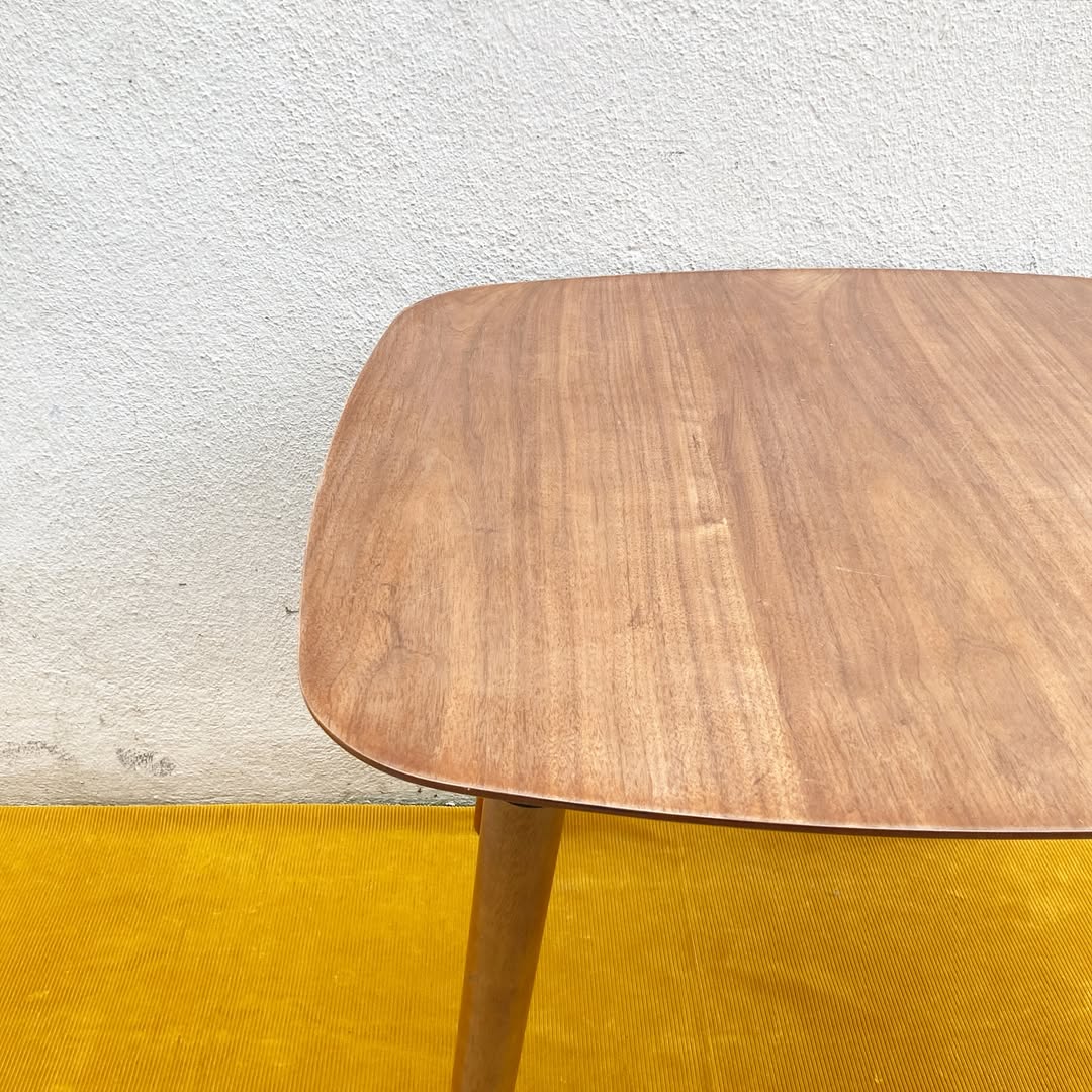 Table à manger scandinave en teck