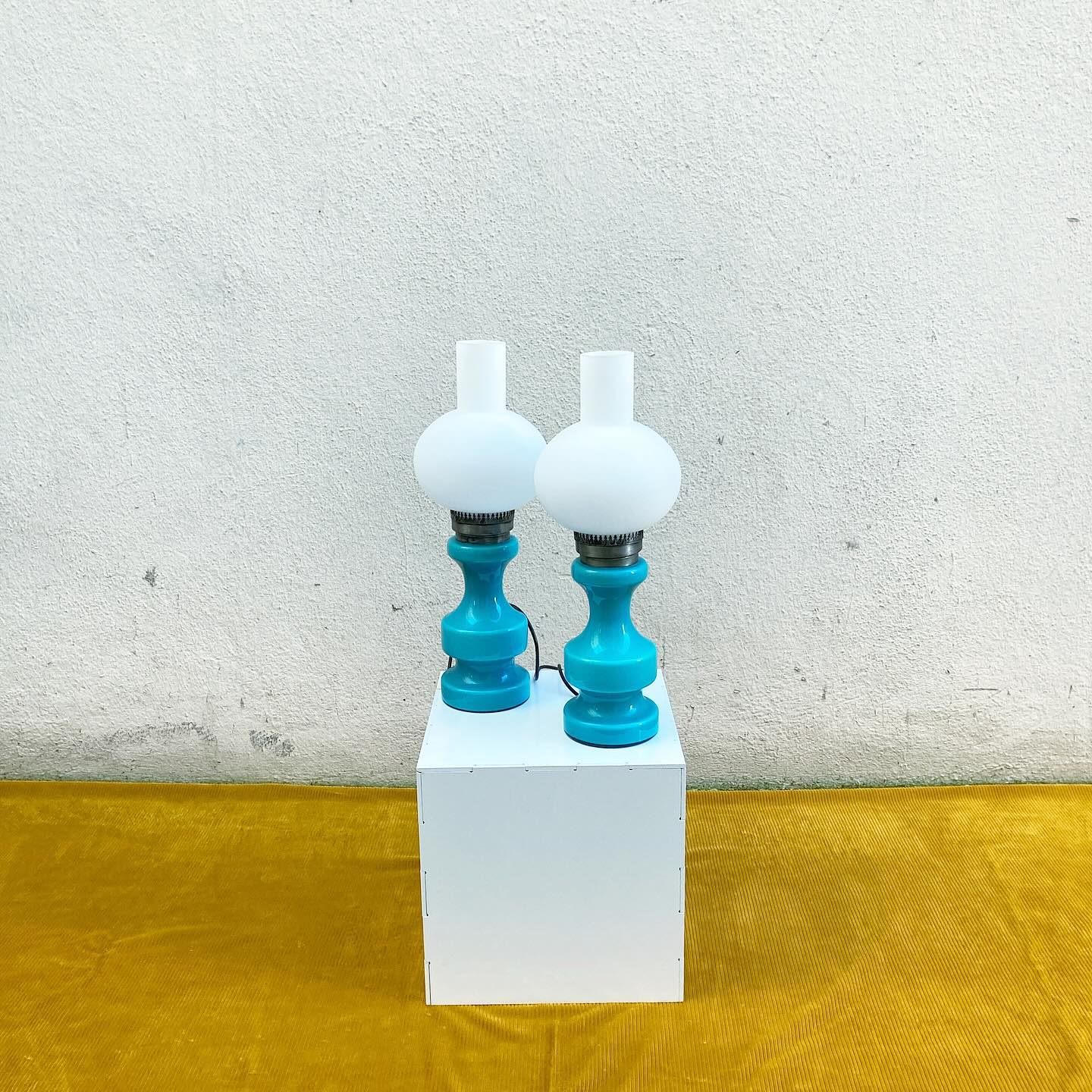 Lampe à poser, ceramique et opaline