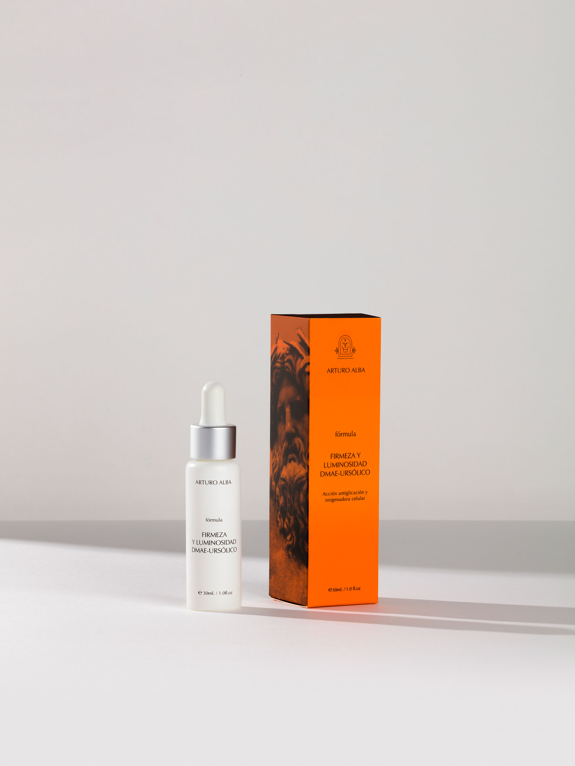 Arturo Alba fórmula FIRMEZA Y LUMINOSIDAD DMAE-URSÓLICO 30 ml.