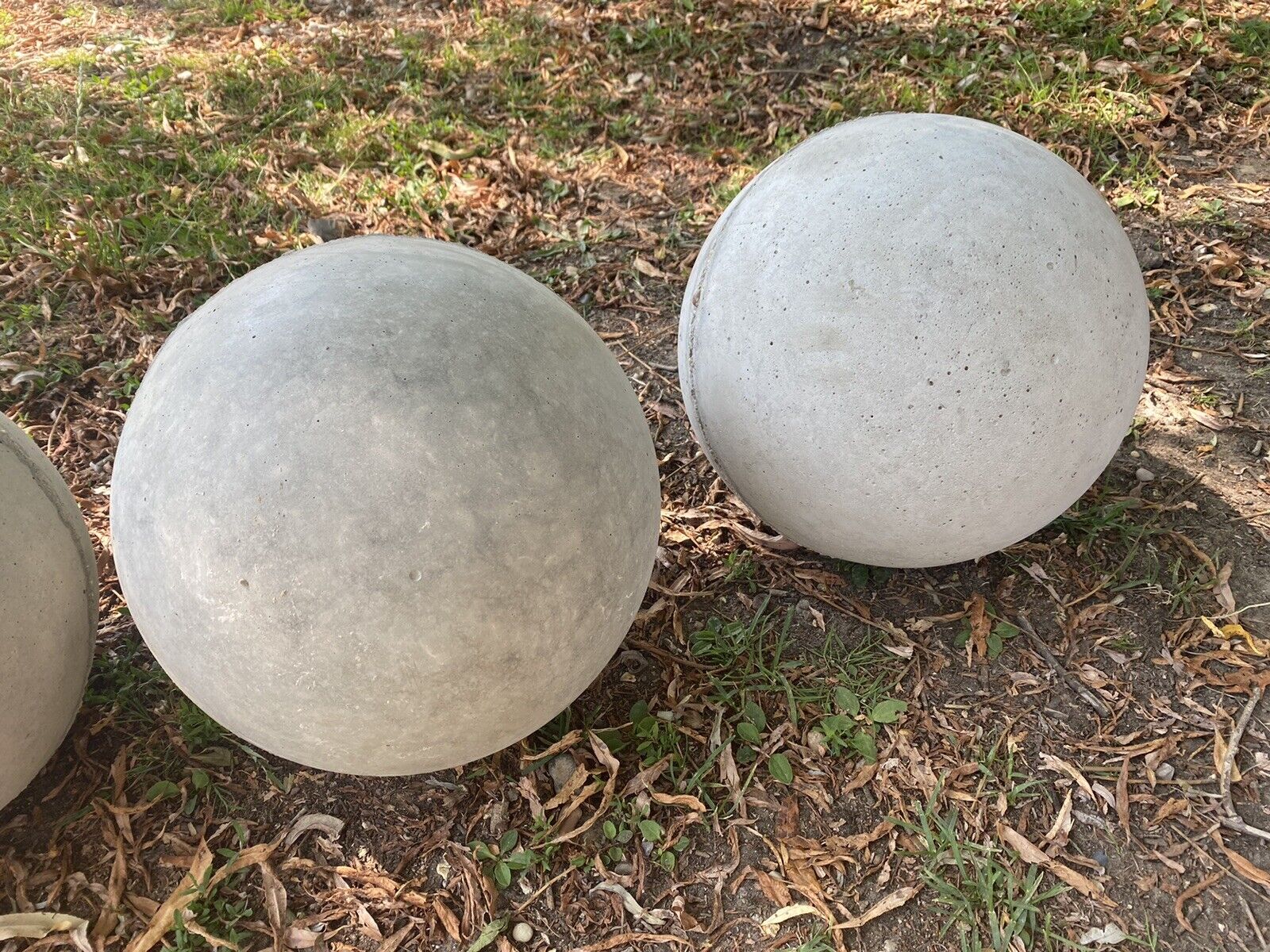 Concrete Sphere - 22.5cm