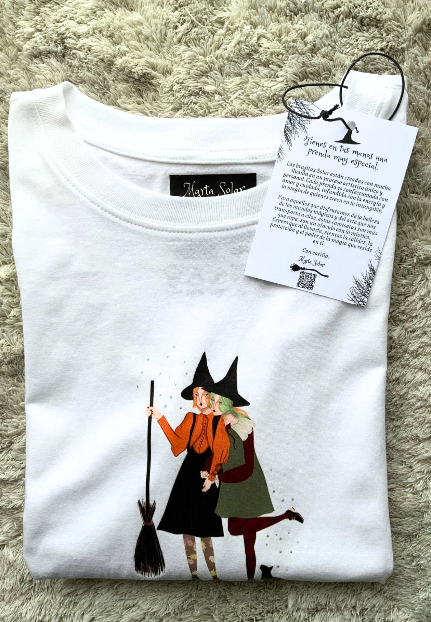 Camiseta Brujas Nimue y Minerva