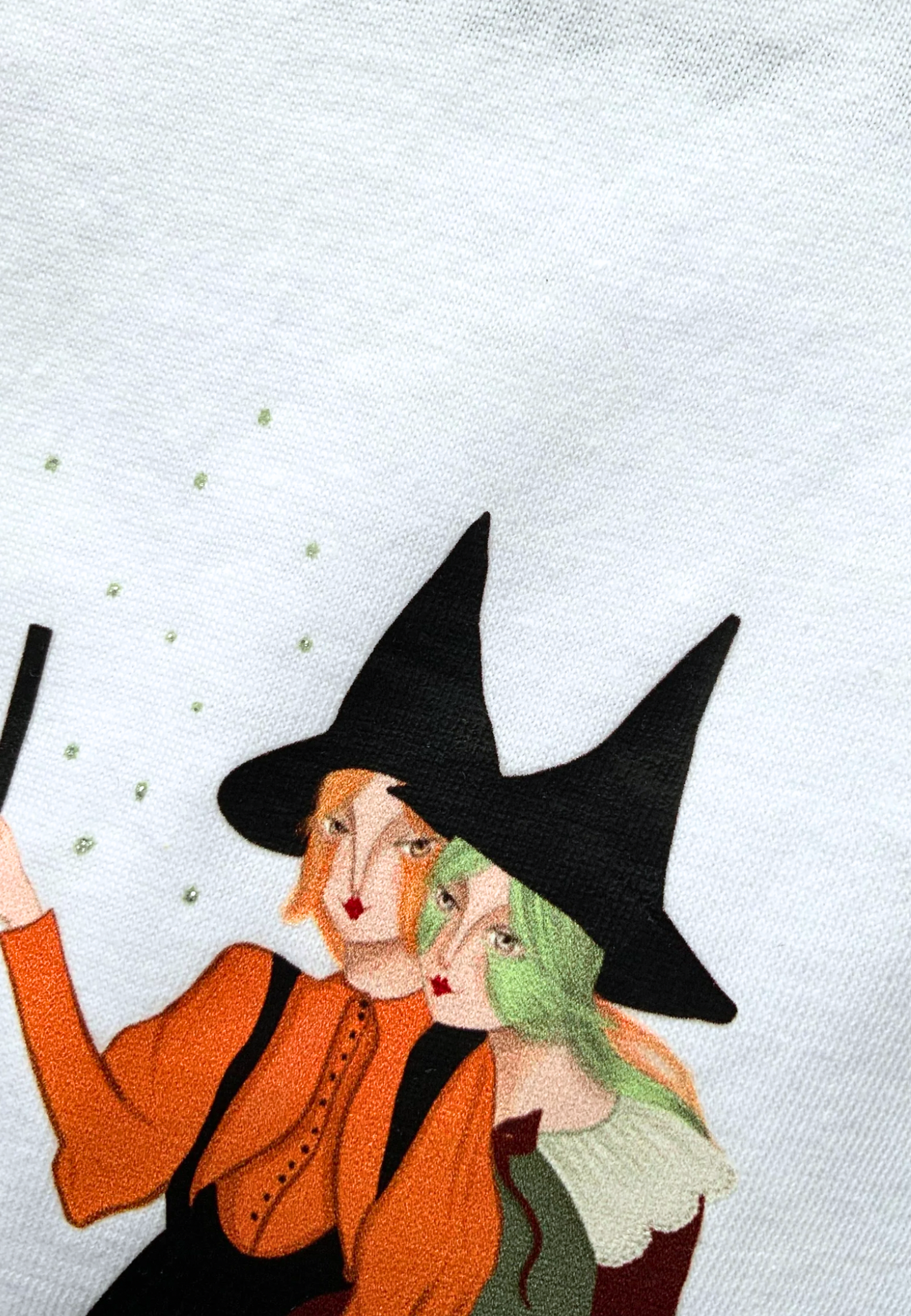 Camiseta Brujas Nimue y Minerva