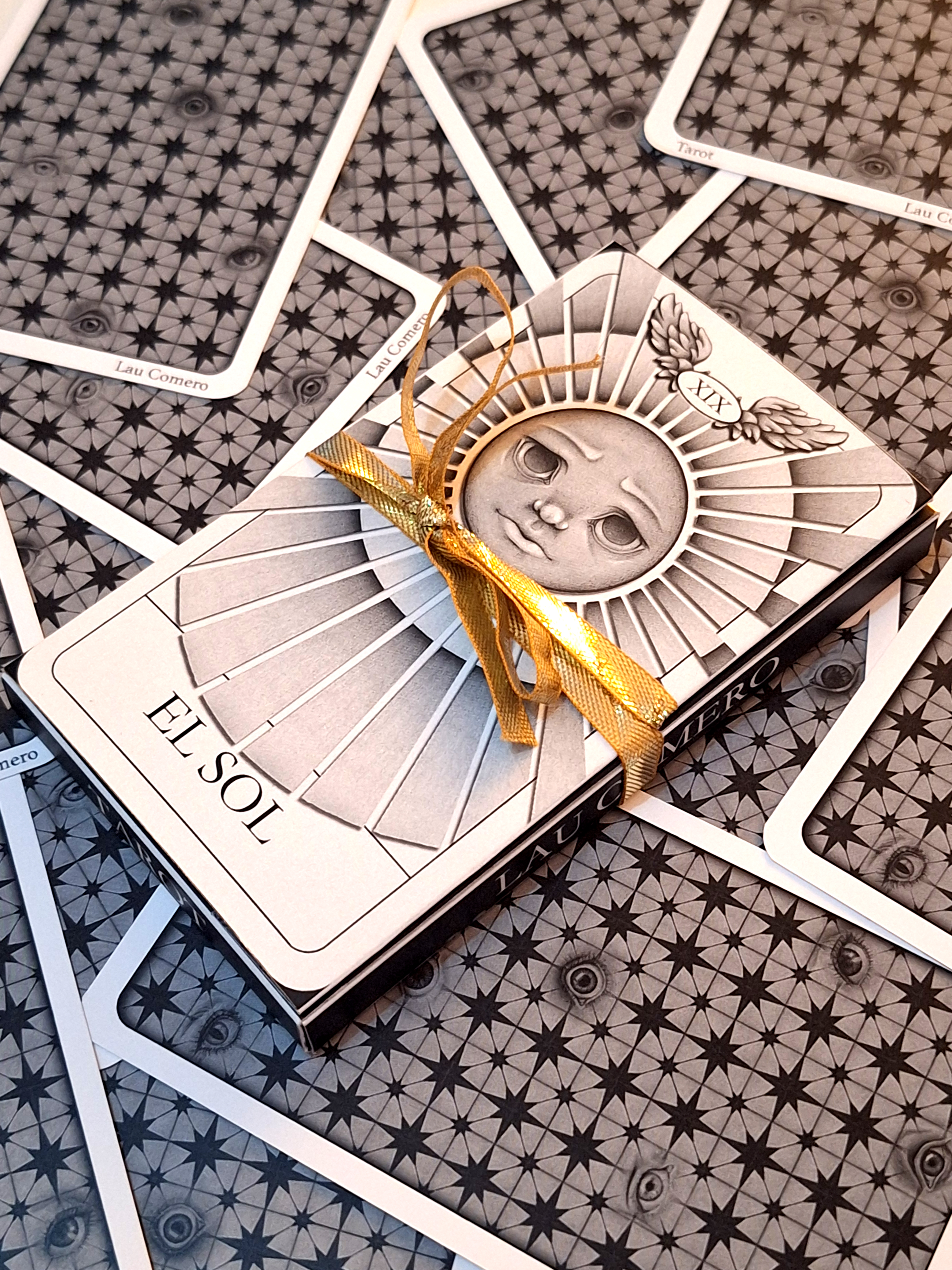 TAROT LAU COMERO  PARA ENDORA MOON