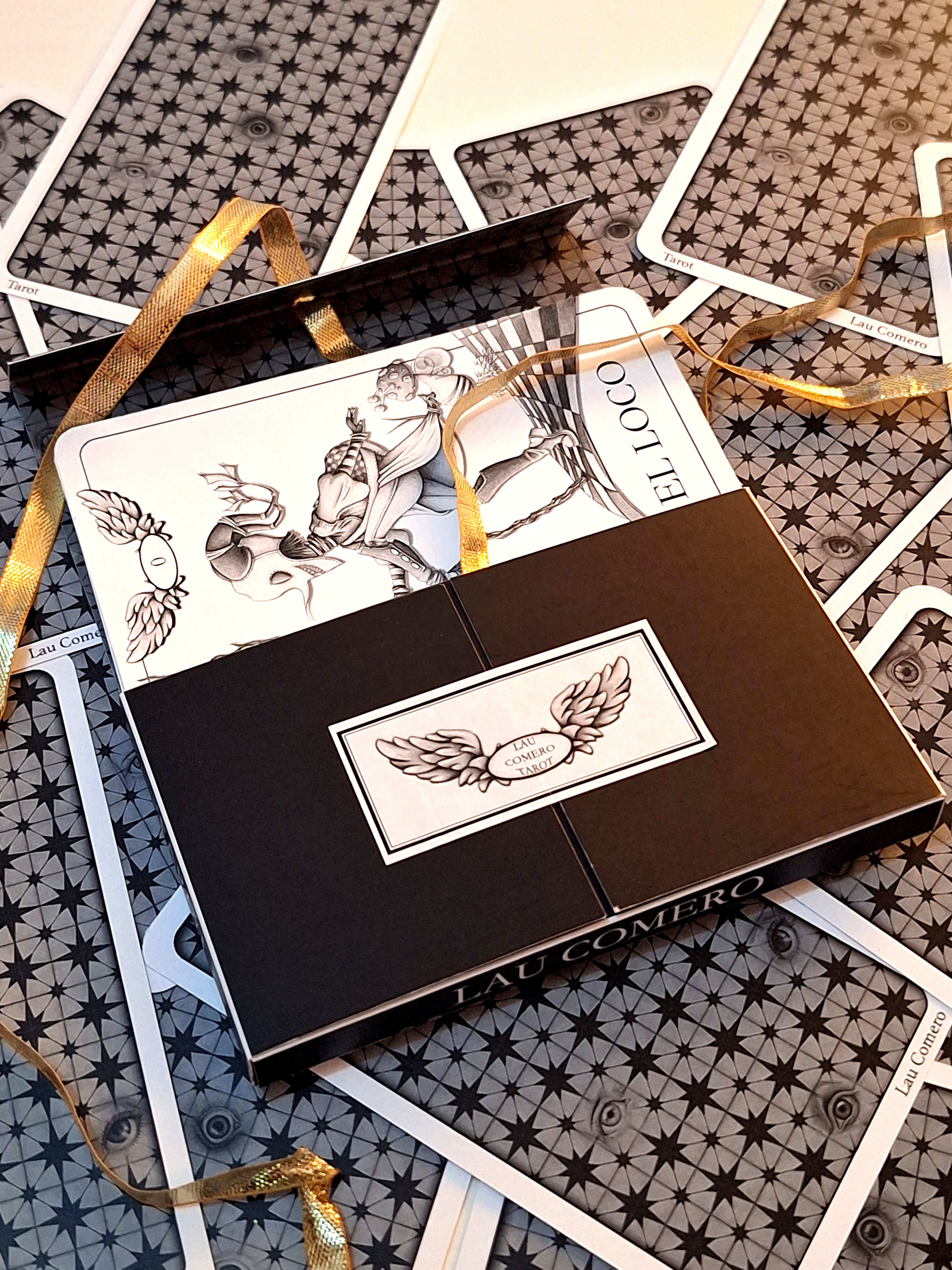 TAROT LAU COMERO  PARA ENDORA MOON