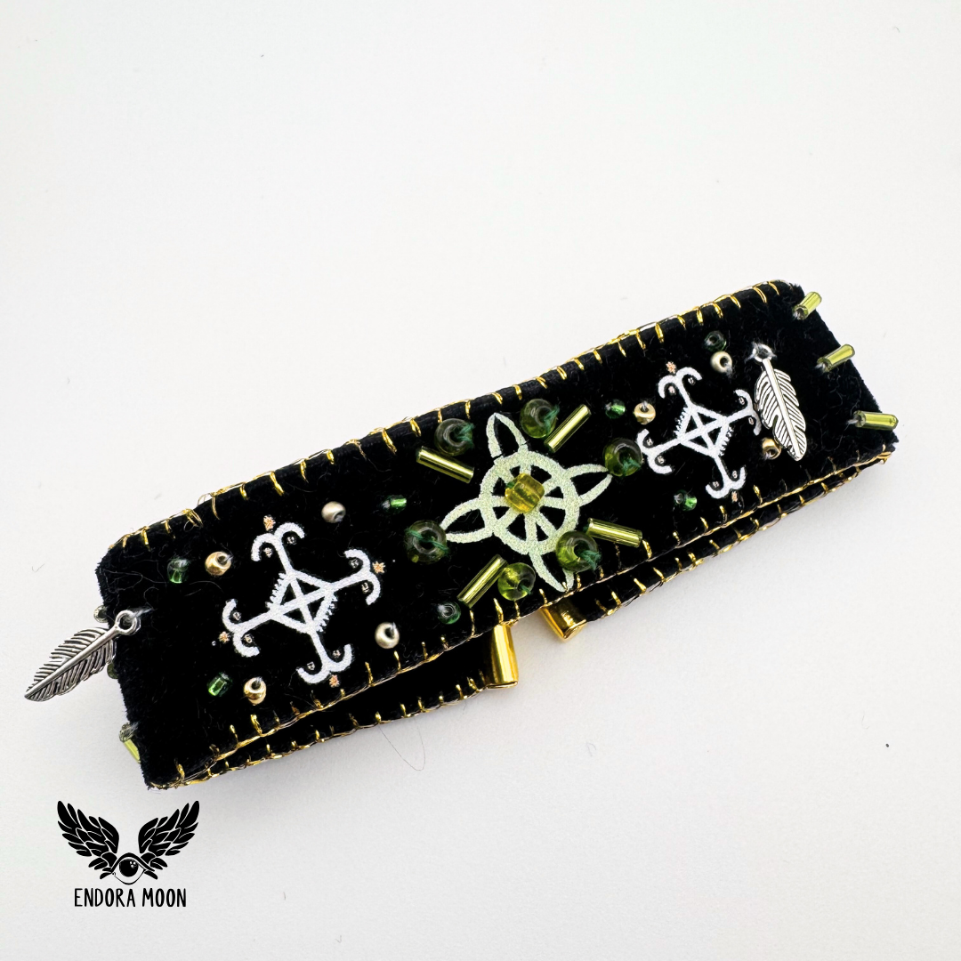 Pulsera Wicca Moon –  Nudo de Bruja y Símbolos Místicos