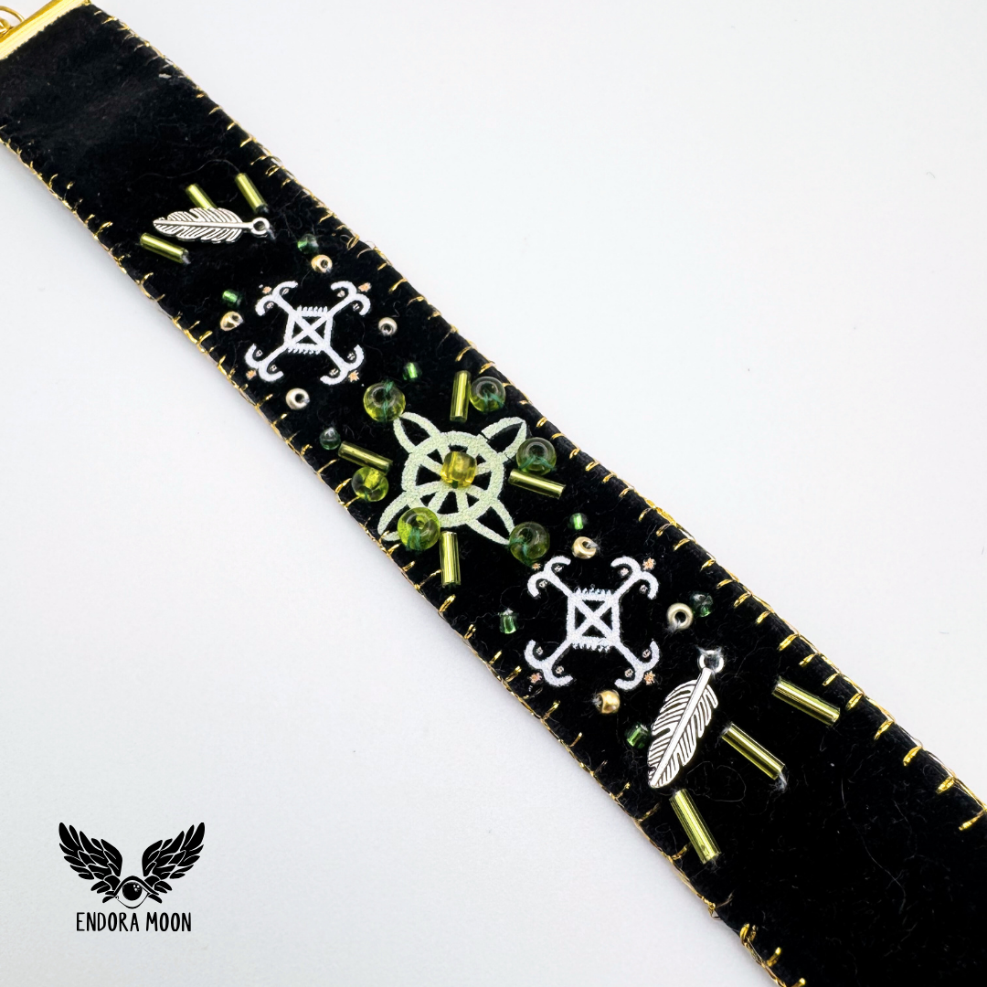 Pulsera Wicca Moon –  Nudo de Bruja y Símbolos Místicos