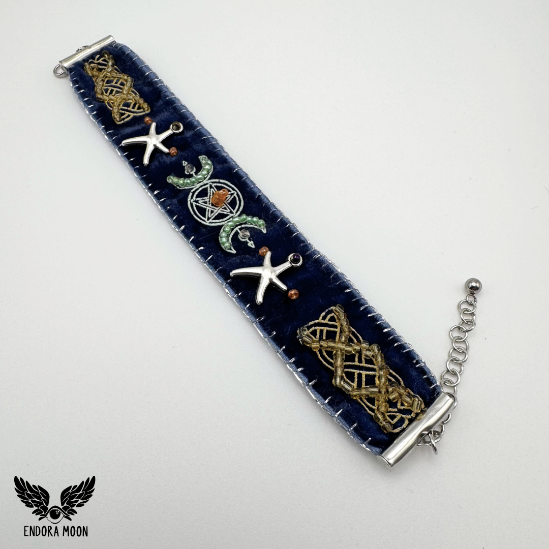 Pulsera Wicca Moon –  Triplediosa aguamarina