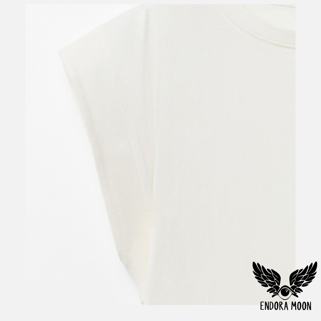 Camiseta Aquelarre, manga corta cuello caja