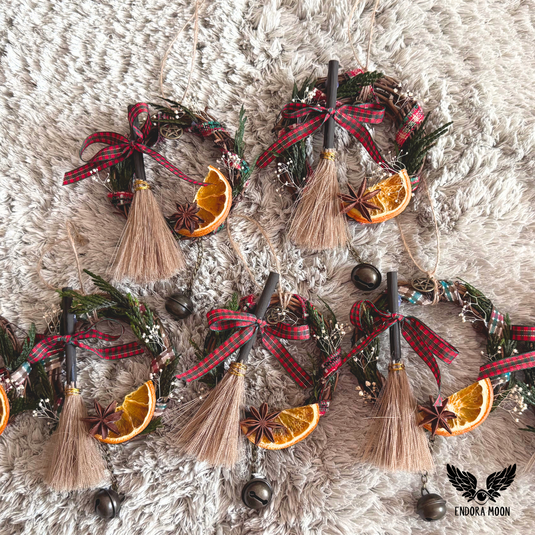 Coronita de Yule – Edición Artesanal Endora Moon