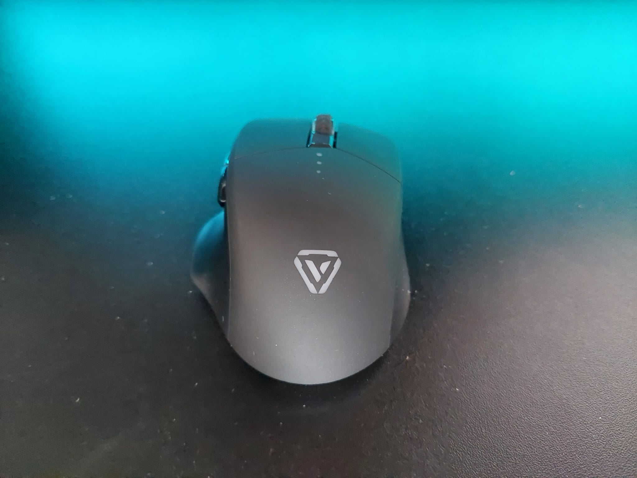 Ergonomic Mouse DPI 1600 Game Gaming 2.4G Wireless Mouse.Charging battery.