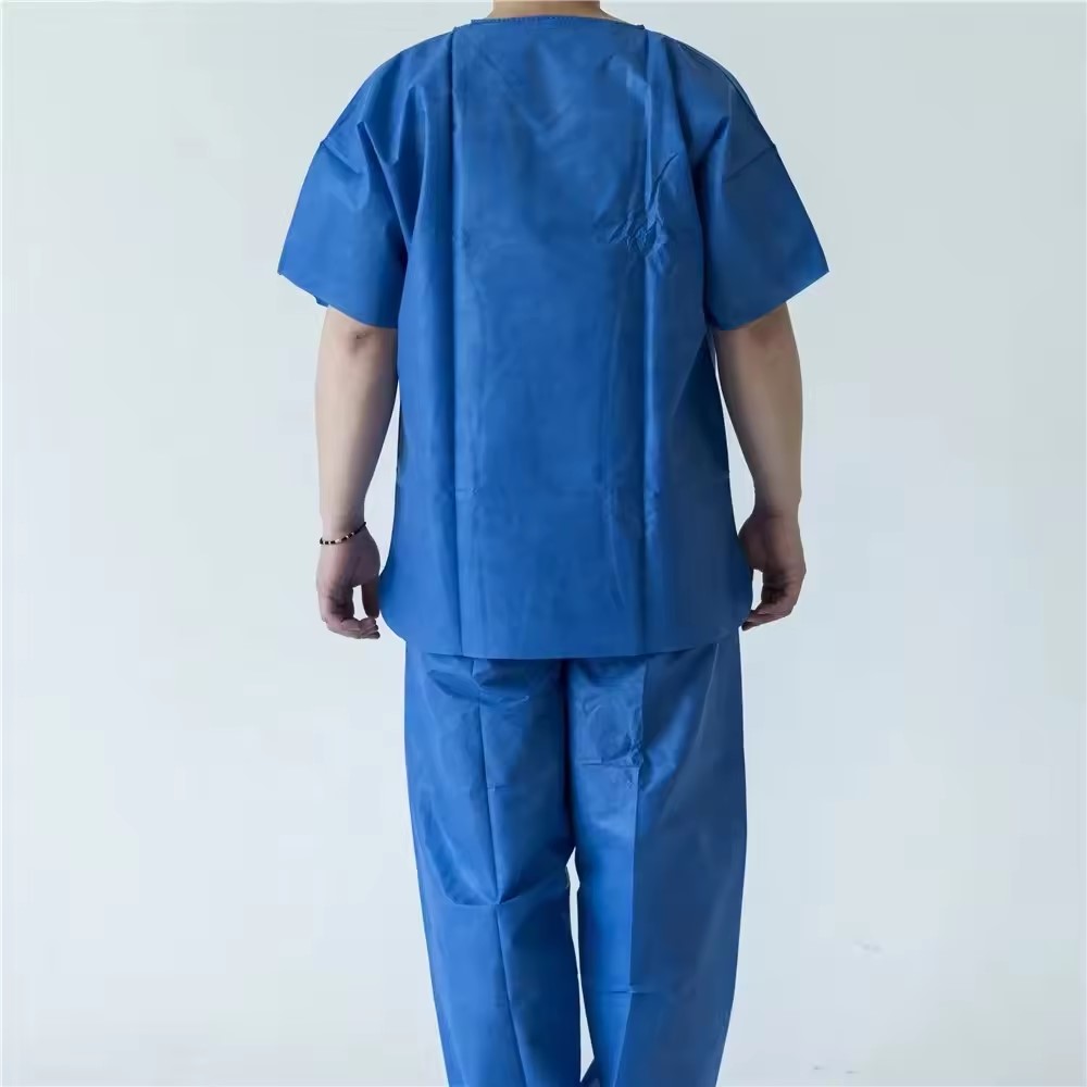 PYJAMA 2 PIECES EN NON TISSU PP JETABLE 