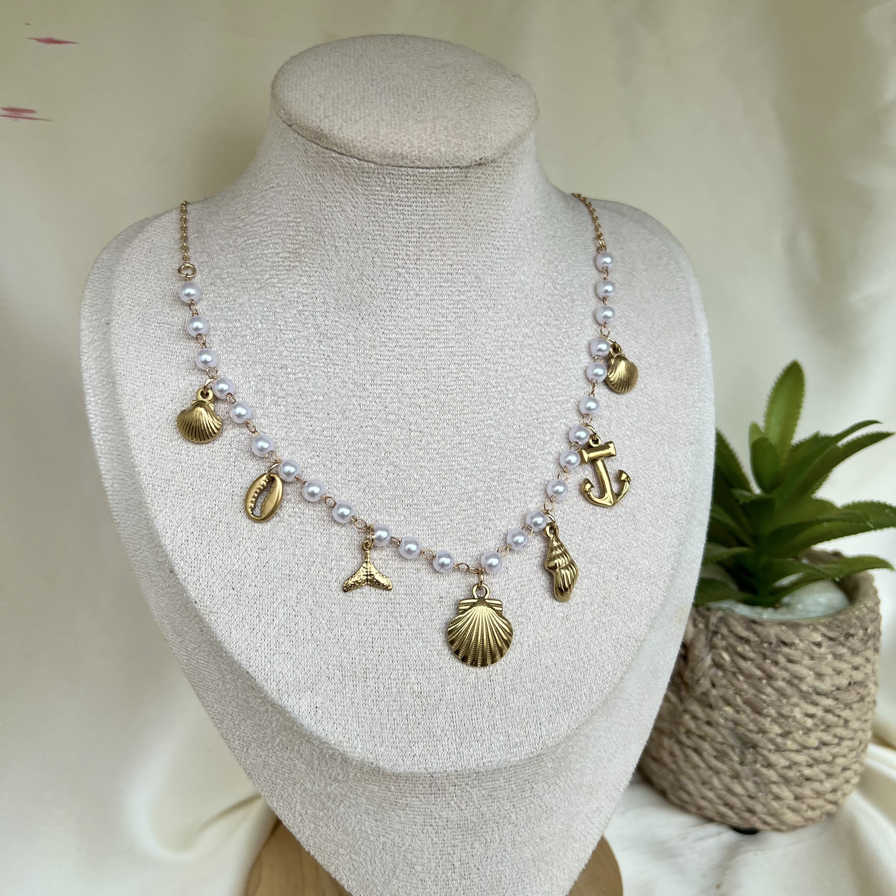 Collar Pearls & Sea