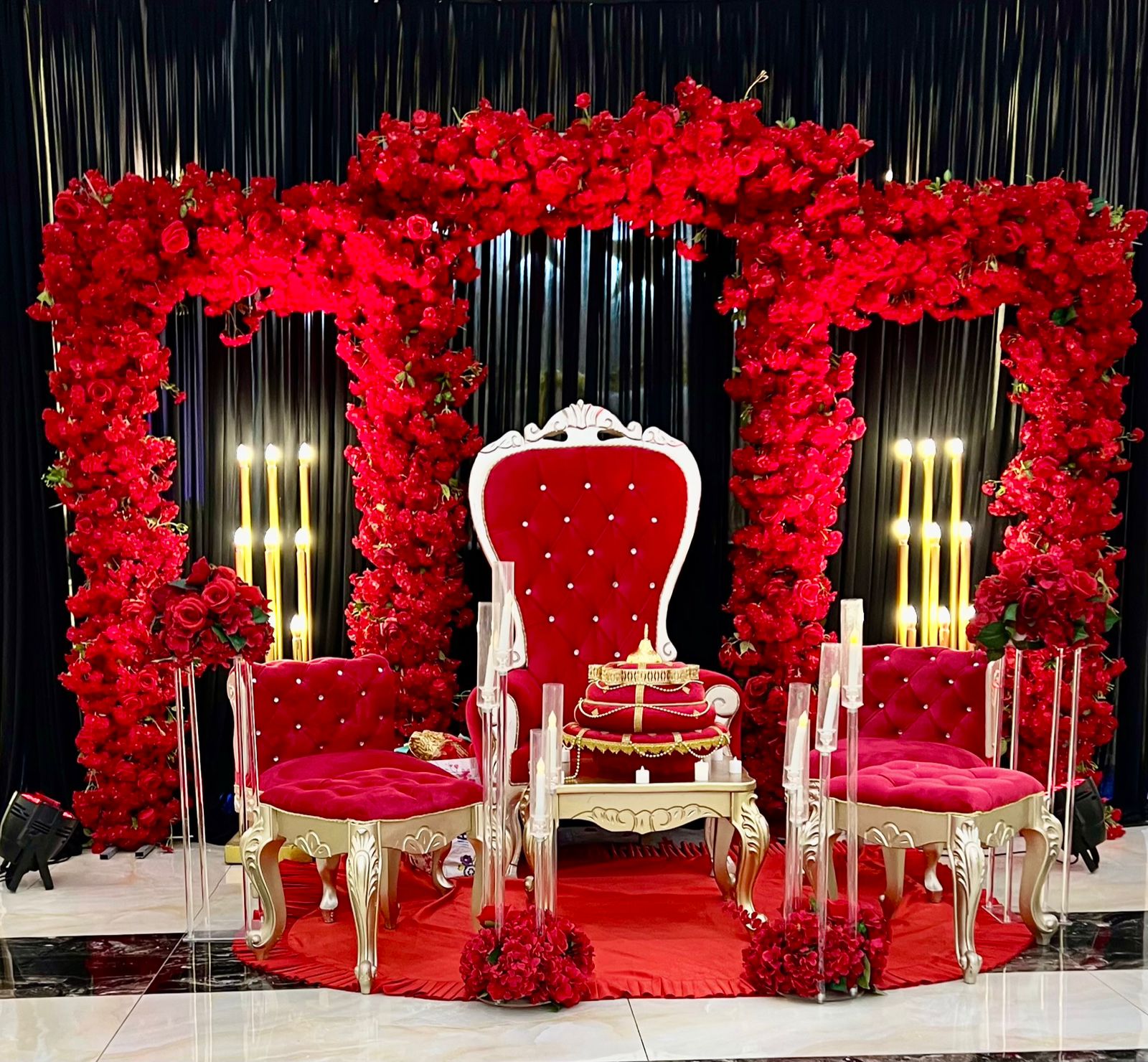 Elegant Throne Chair Set