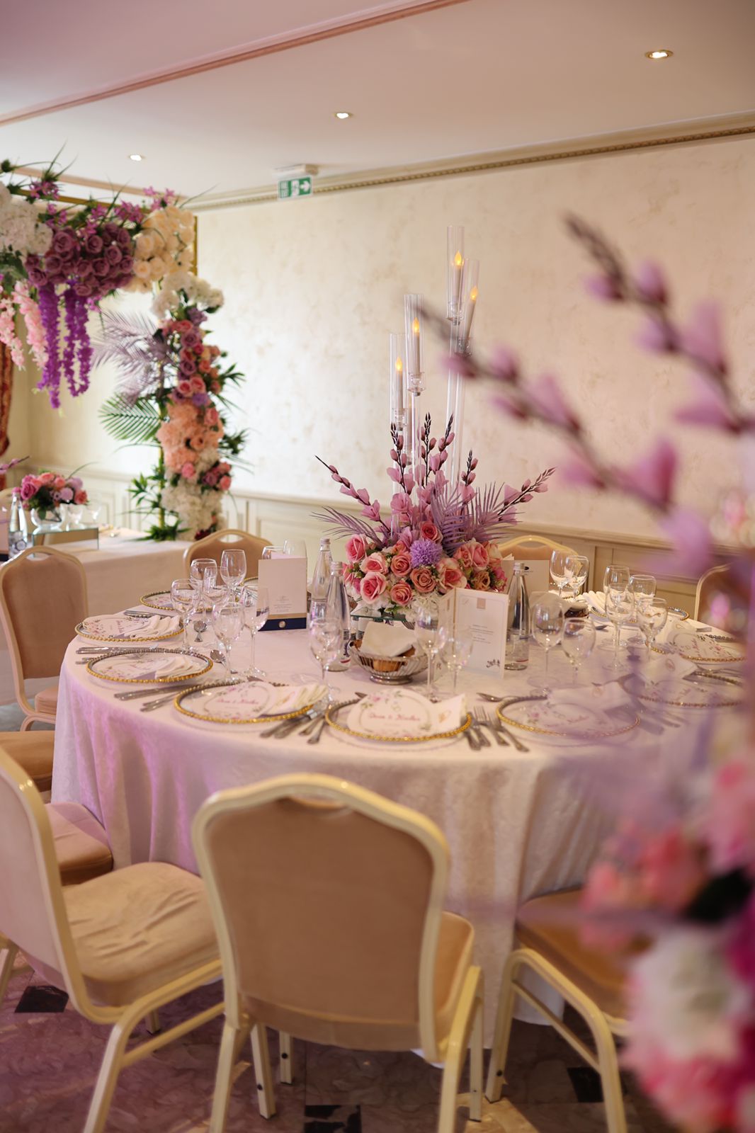 Elegant Wedding Table Setup