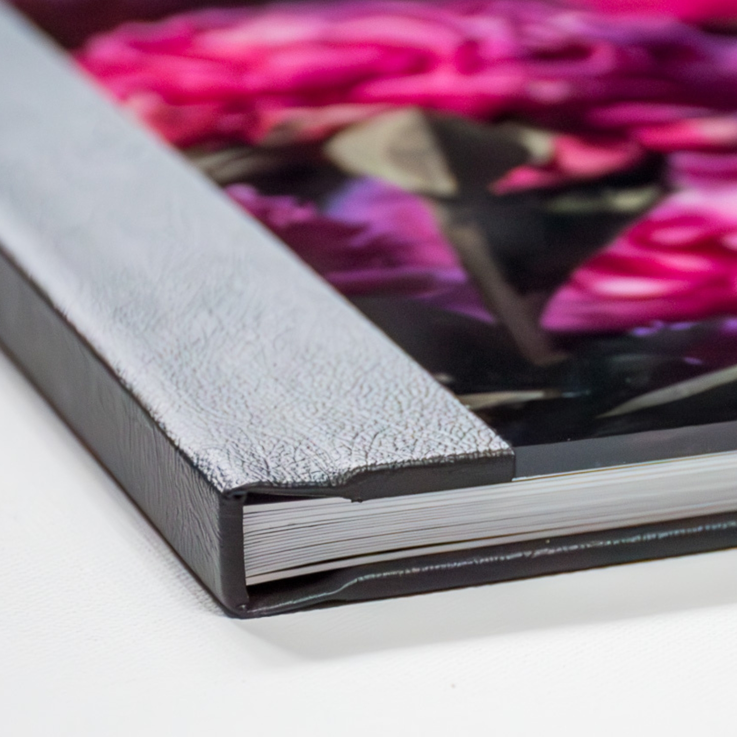 Delux fotolbumas akrilas + juoda oda, 21x21 formatas